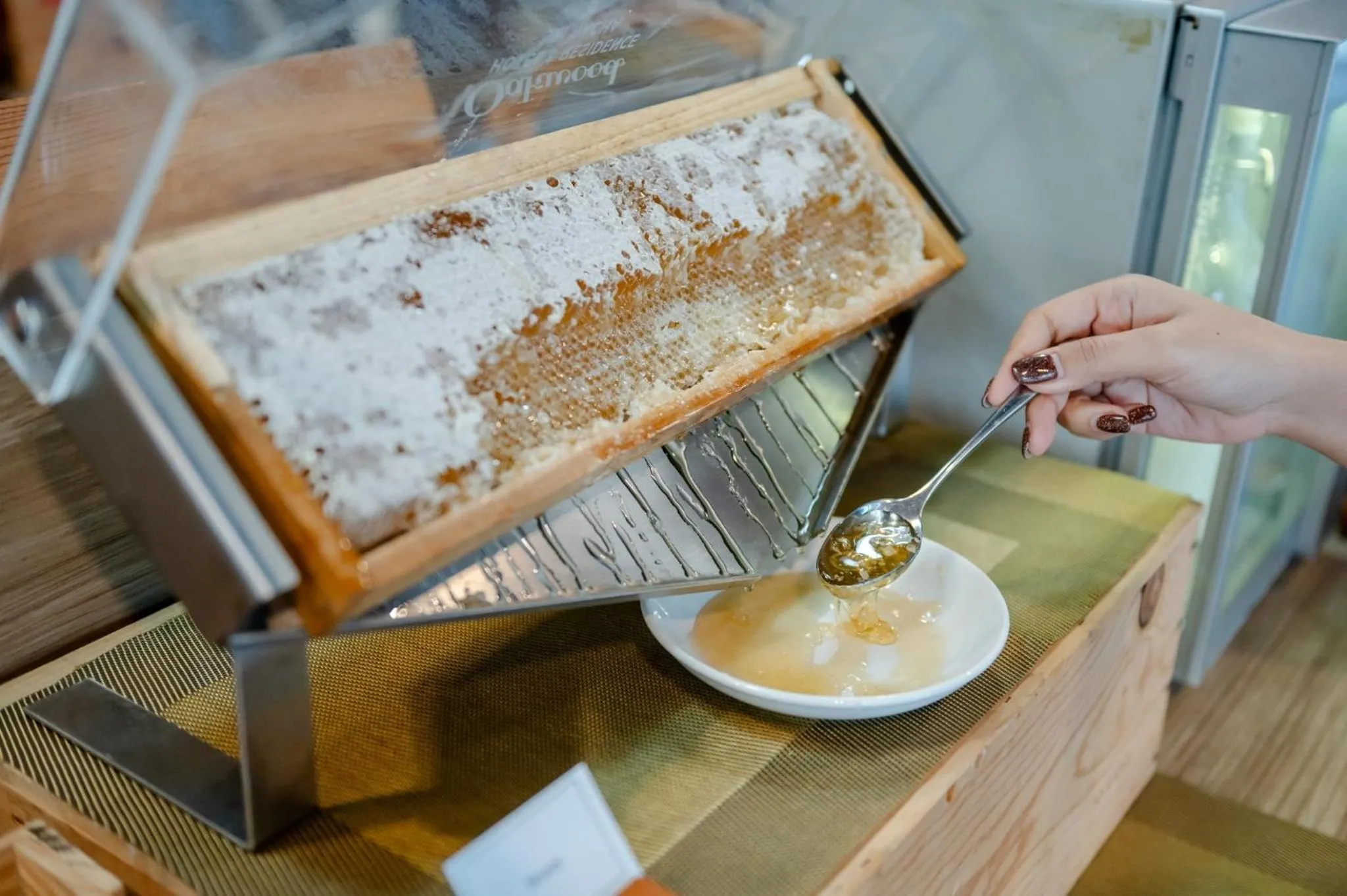 Food and drinks in Citadines Grand Central Sri Racha