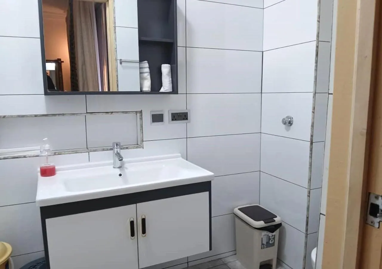 Bathroom in Asantewaa Premier Hotel