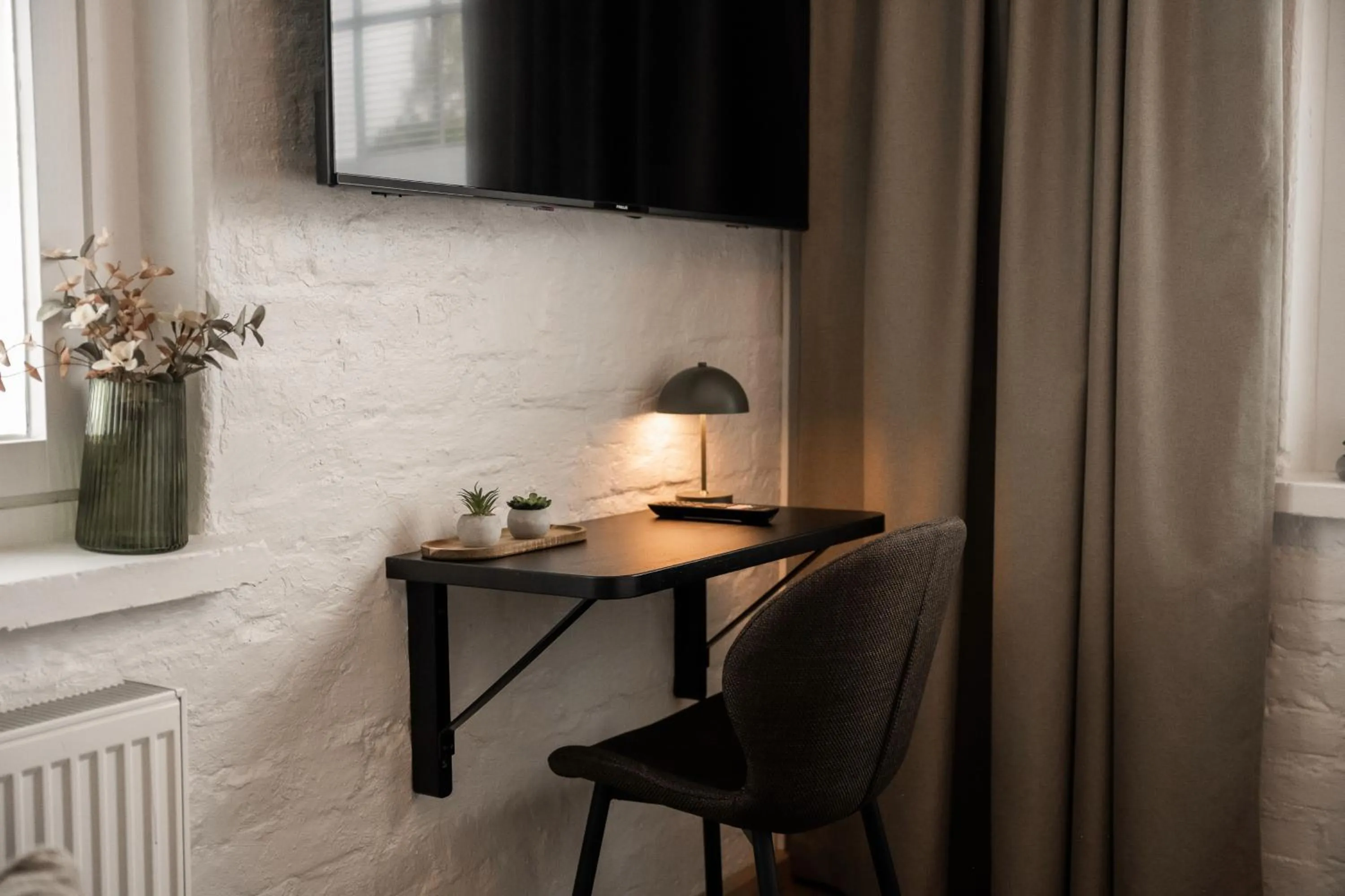 Frans & Frans - Hotel and Apartments by UHANDA