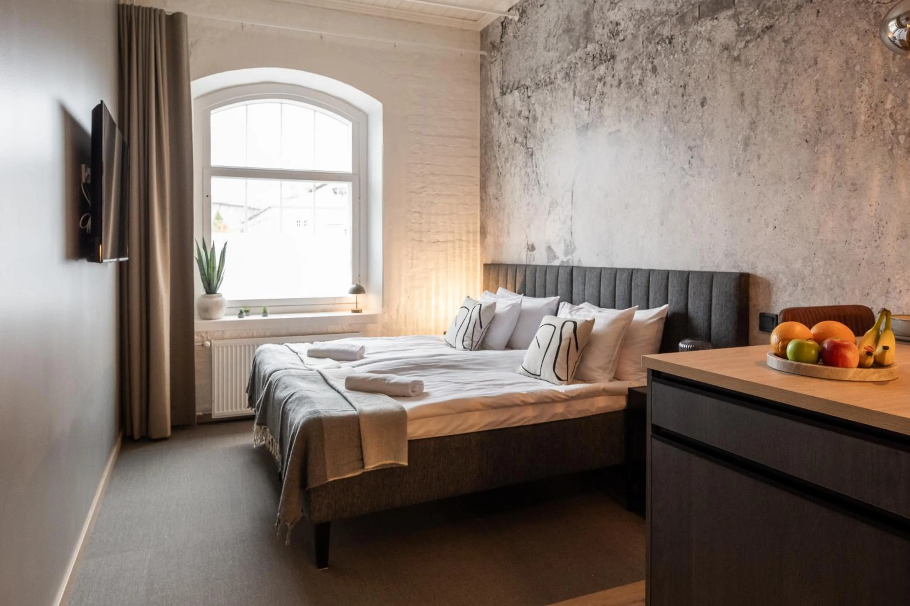 Bed in Frans & Frans - Hotel and Apartments by UHANDA