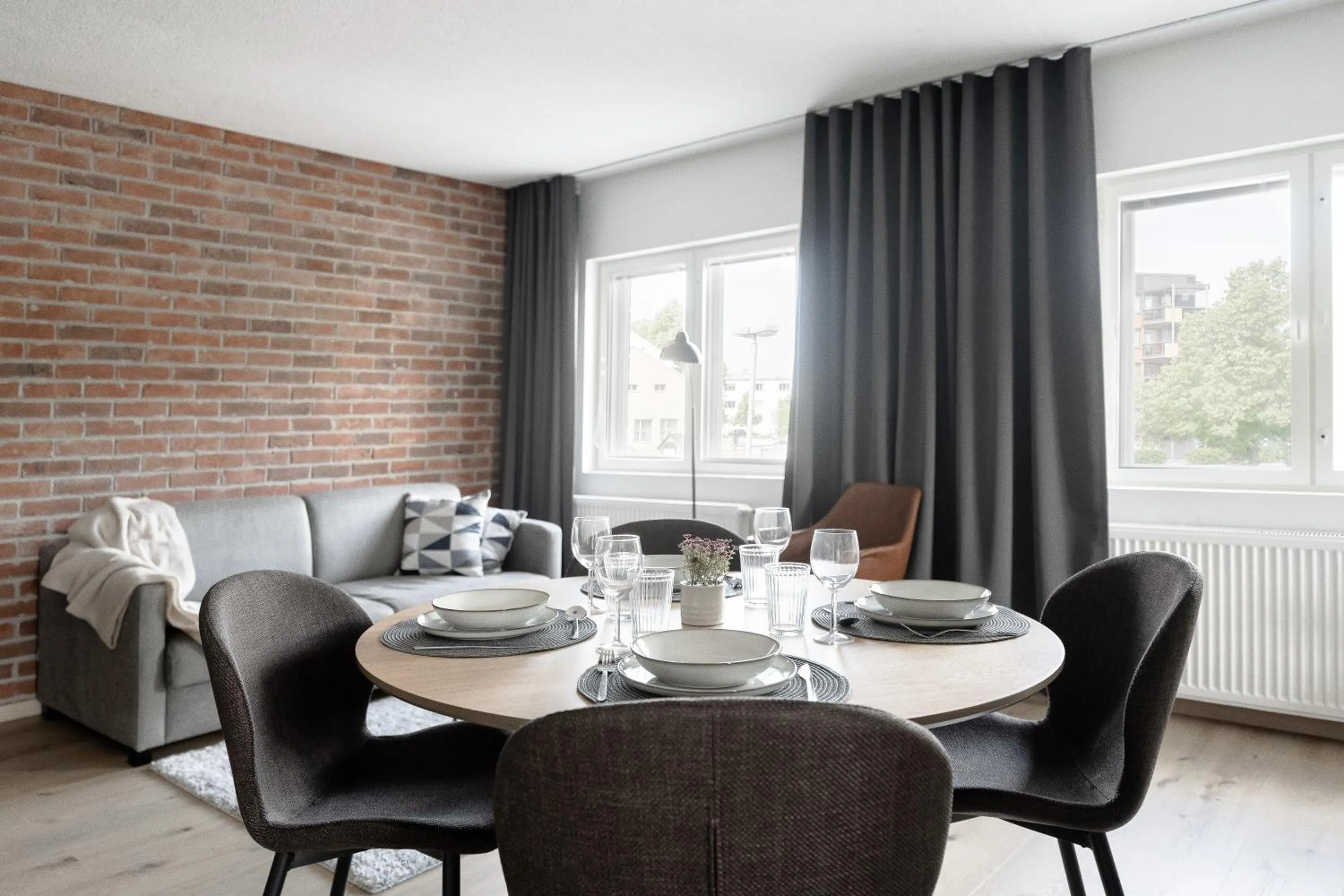 Frans & Frans - Hotel and Apartments by UHANDA