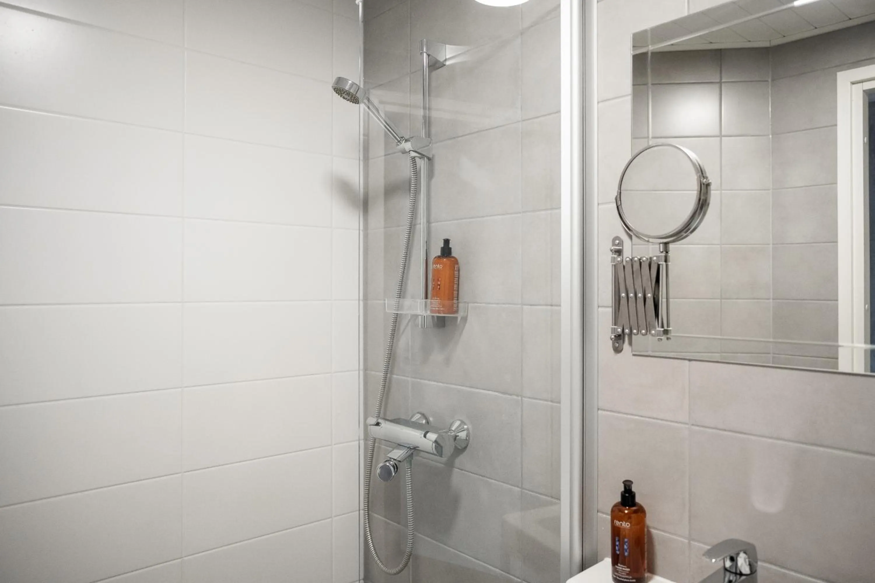 Frans & Frans - Hotel and Apartments by UHANDA