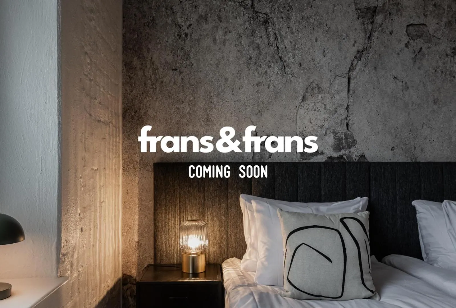 Bed in Frans & Frans - Hotel and Apartments by UHANDA