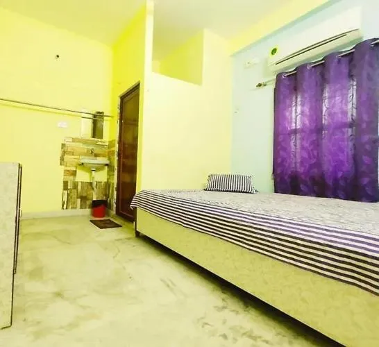 Bed in Amar priya guest house