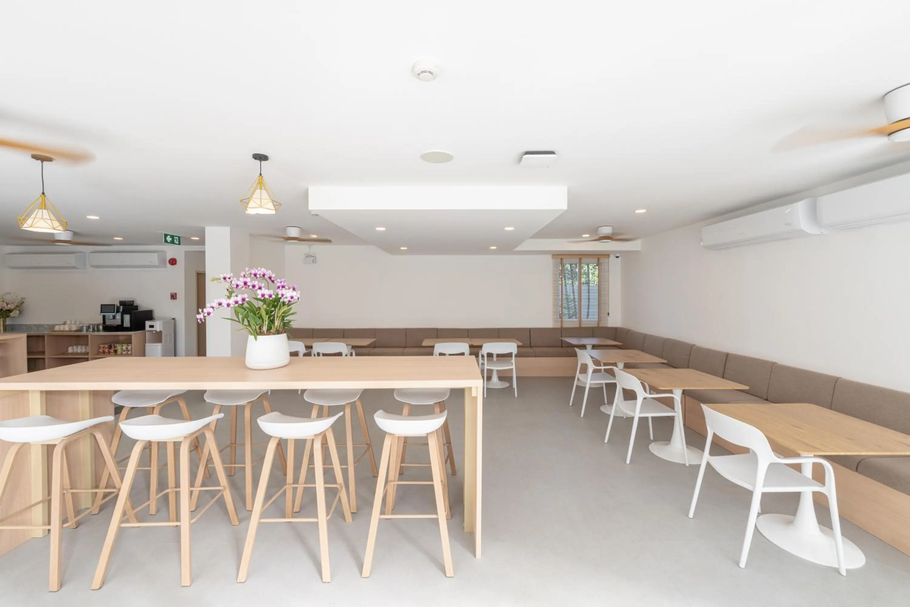 Restaurant/places to eat in Lis Hotel Chiangmai