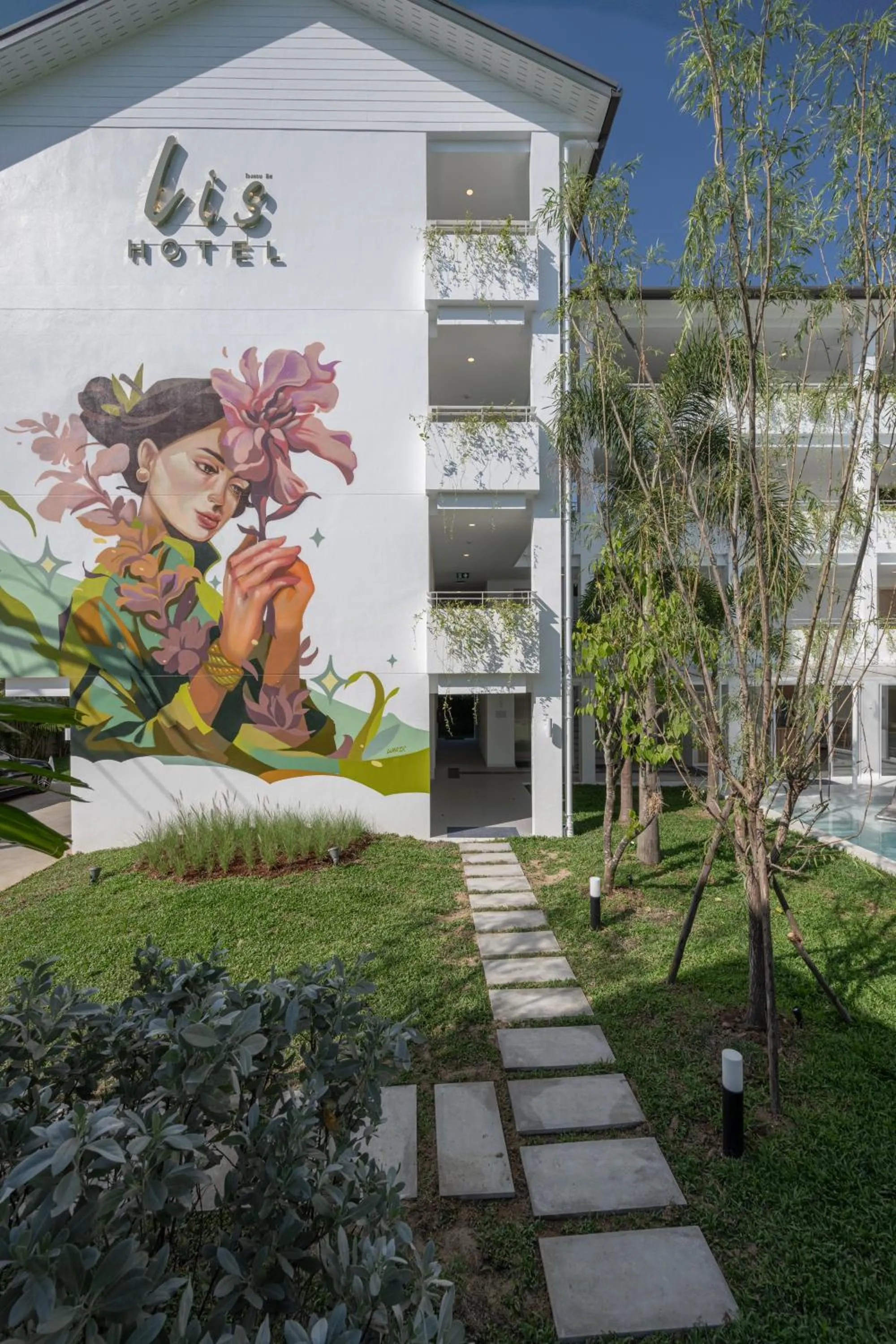 Property building in Lis Hotel Chiangmai