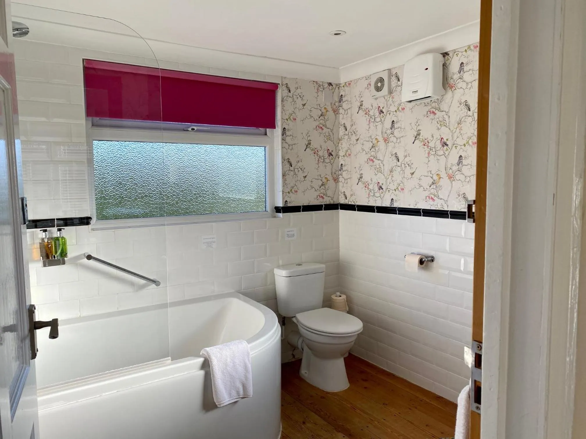 Bathroom in Fourwinds B&B