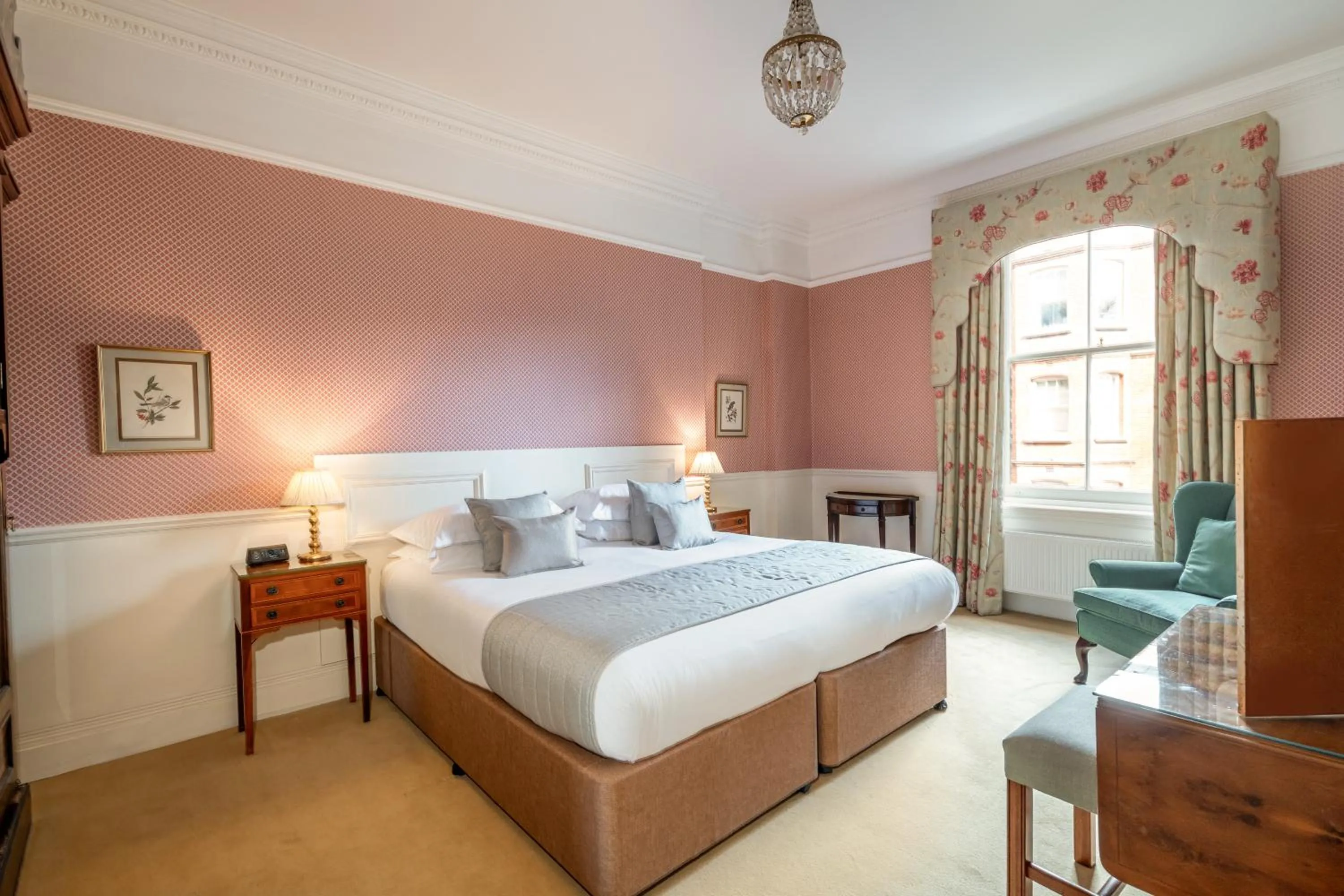 Bedroom, Bed in No1 The Mansions By Mansley