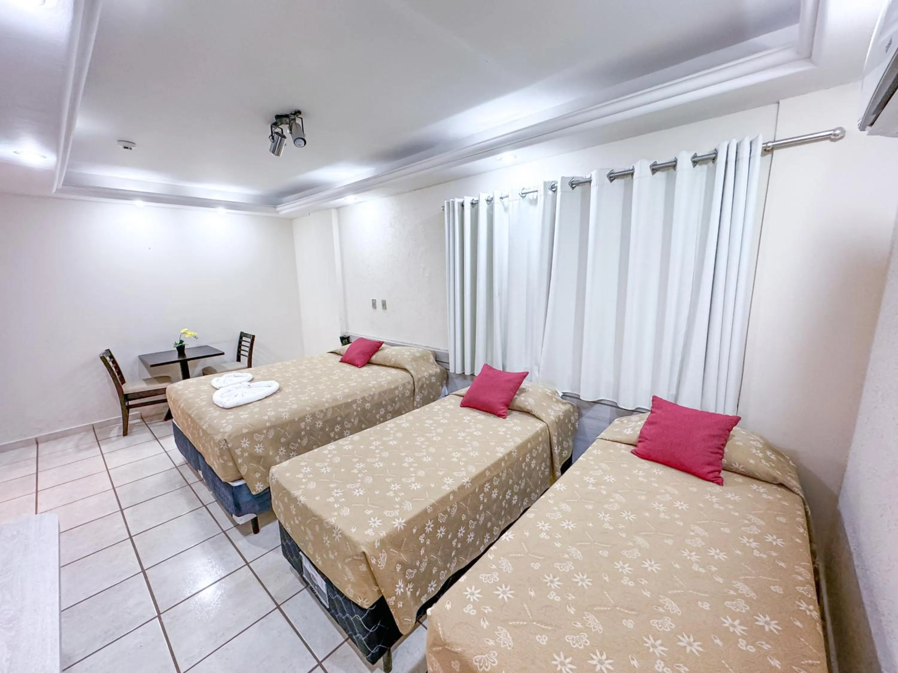 Bed in Hotel Internacional