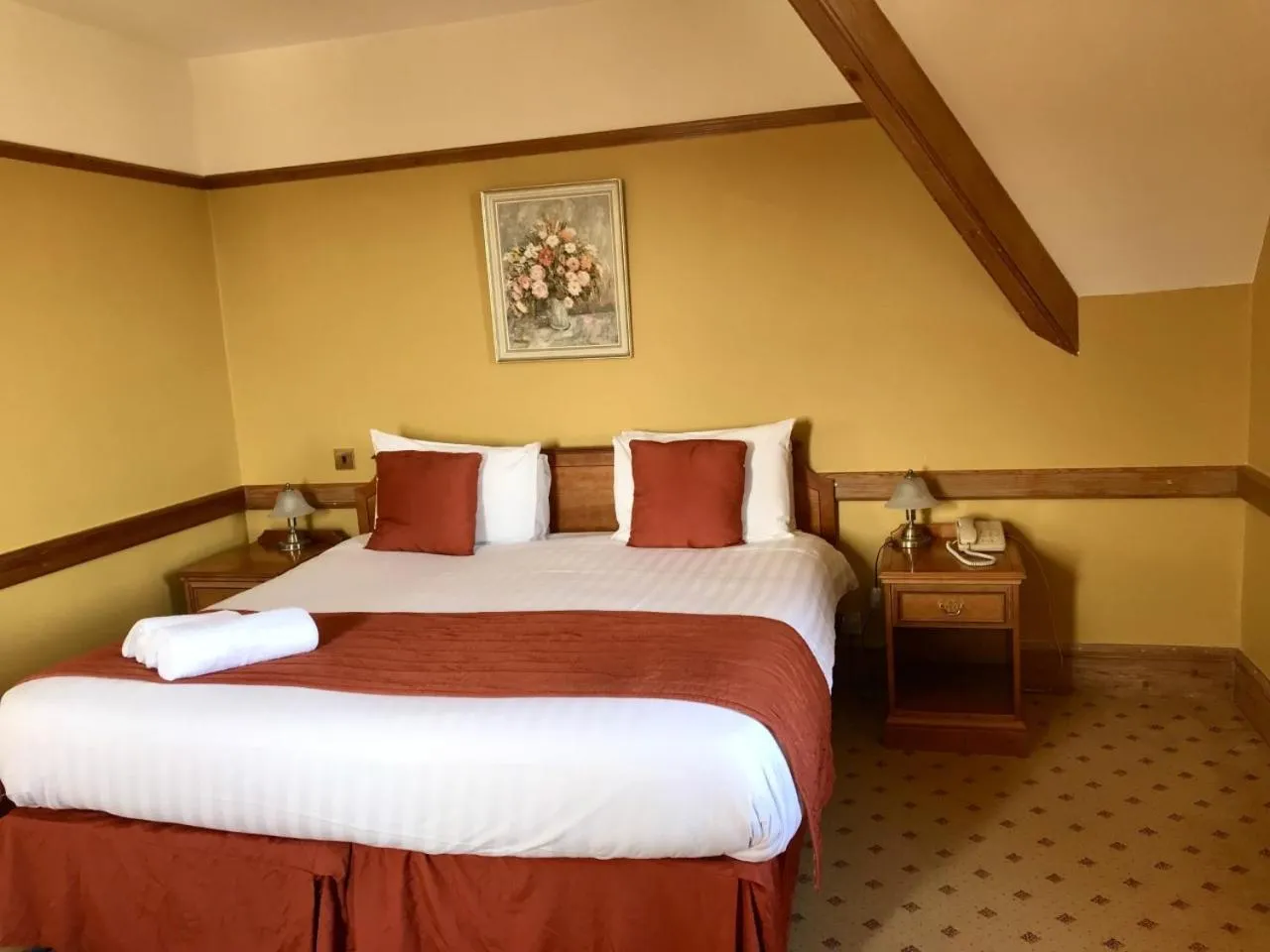Bed in Purbeck House Hotel & Louisa Lodge