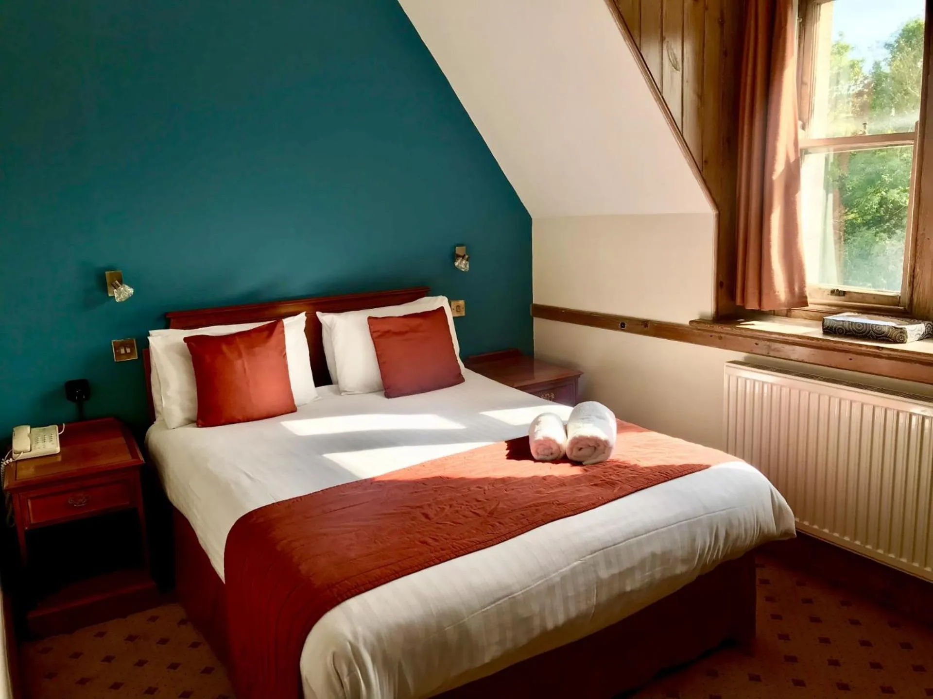 Bed in Purbeck House Hotel & Louisa Lodge