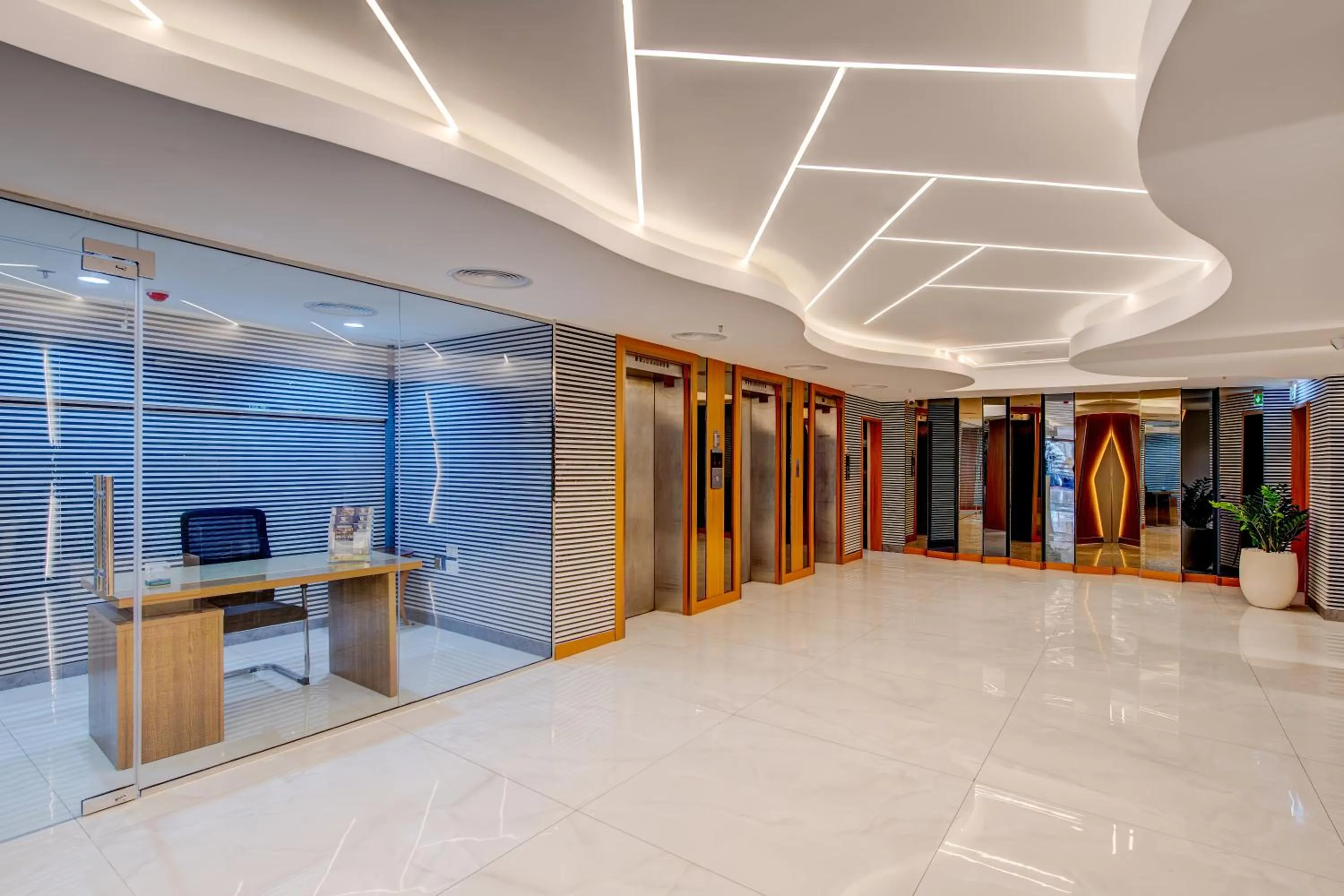 Lobby or reception in Vendome Plaza Hotel