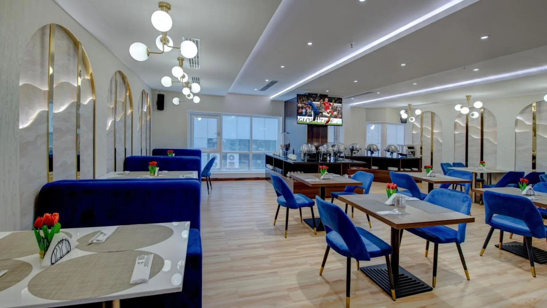 Breakfast in Vendome Plaza Hotel