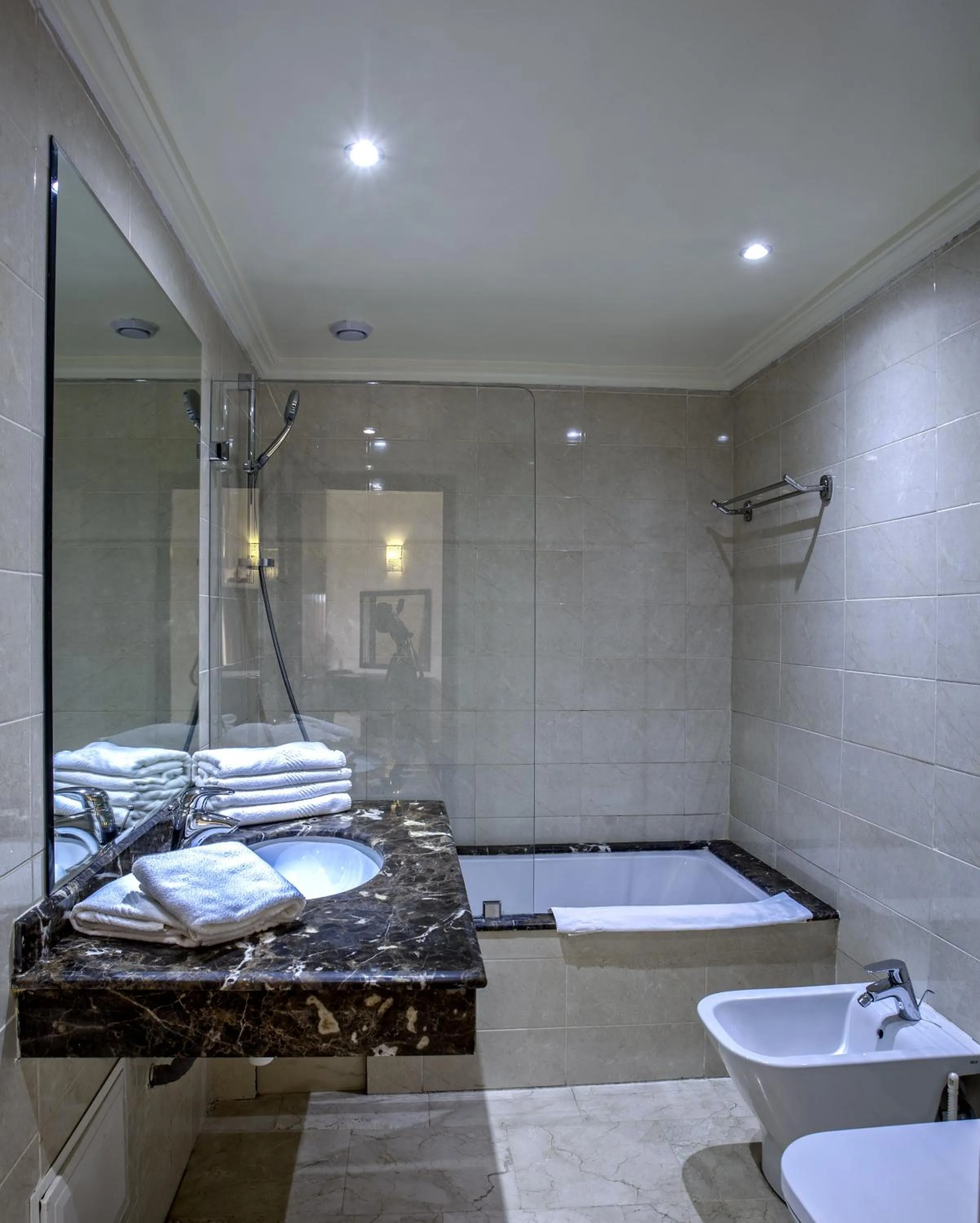 Shower in Palm Appart Hôtel Marrakech