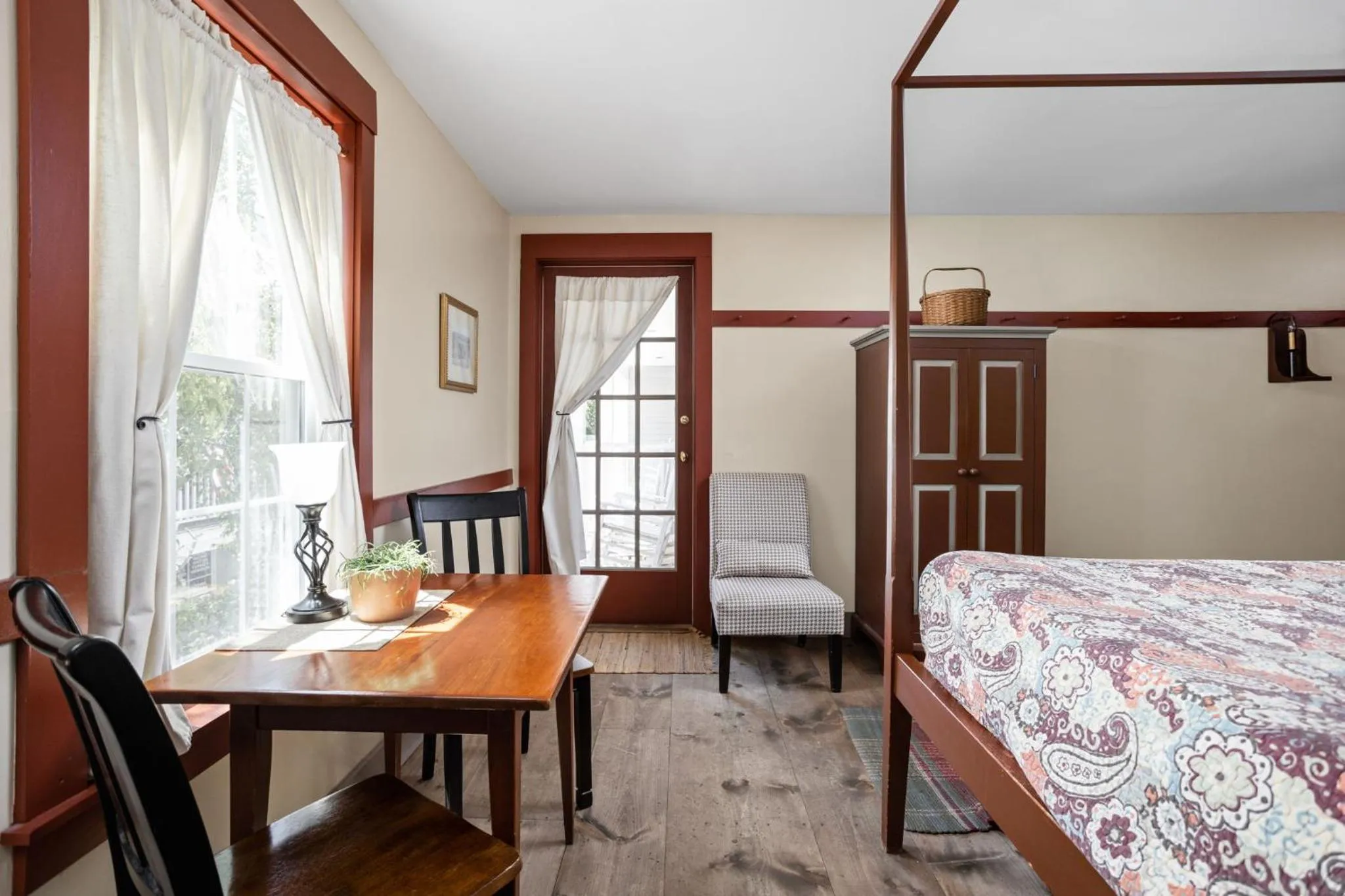 Bedroom, Bed in Artists Colony