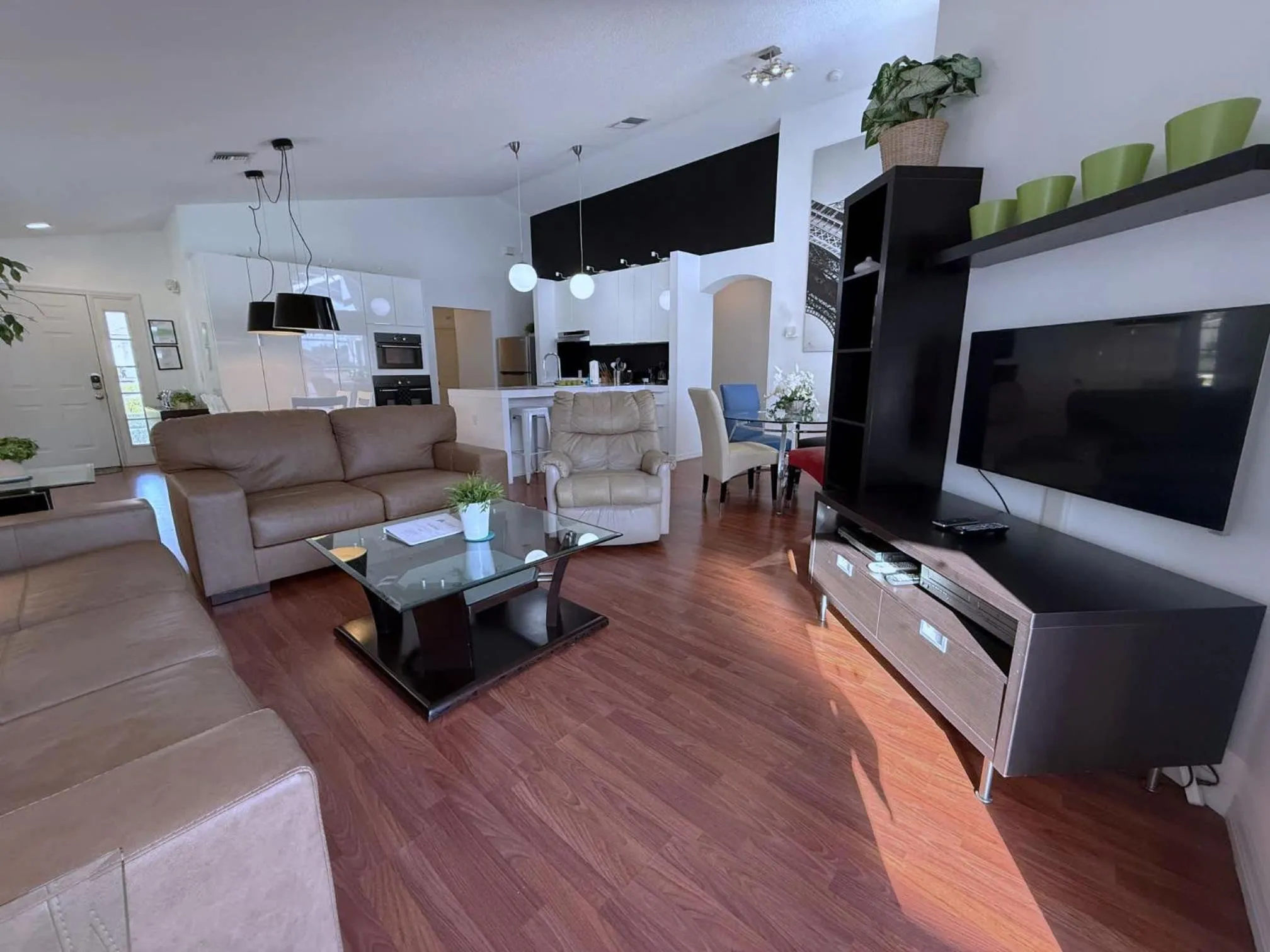South Facing Villa - Modern Finishes