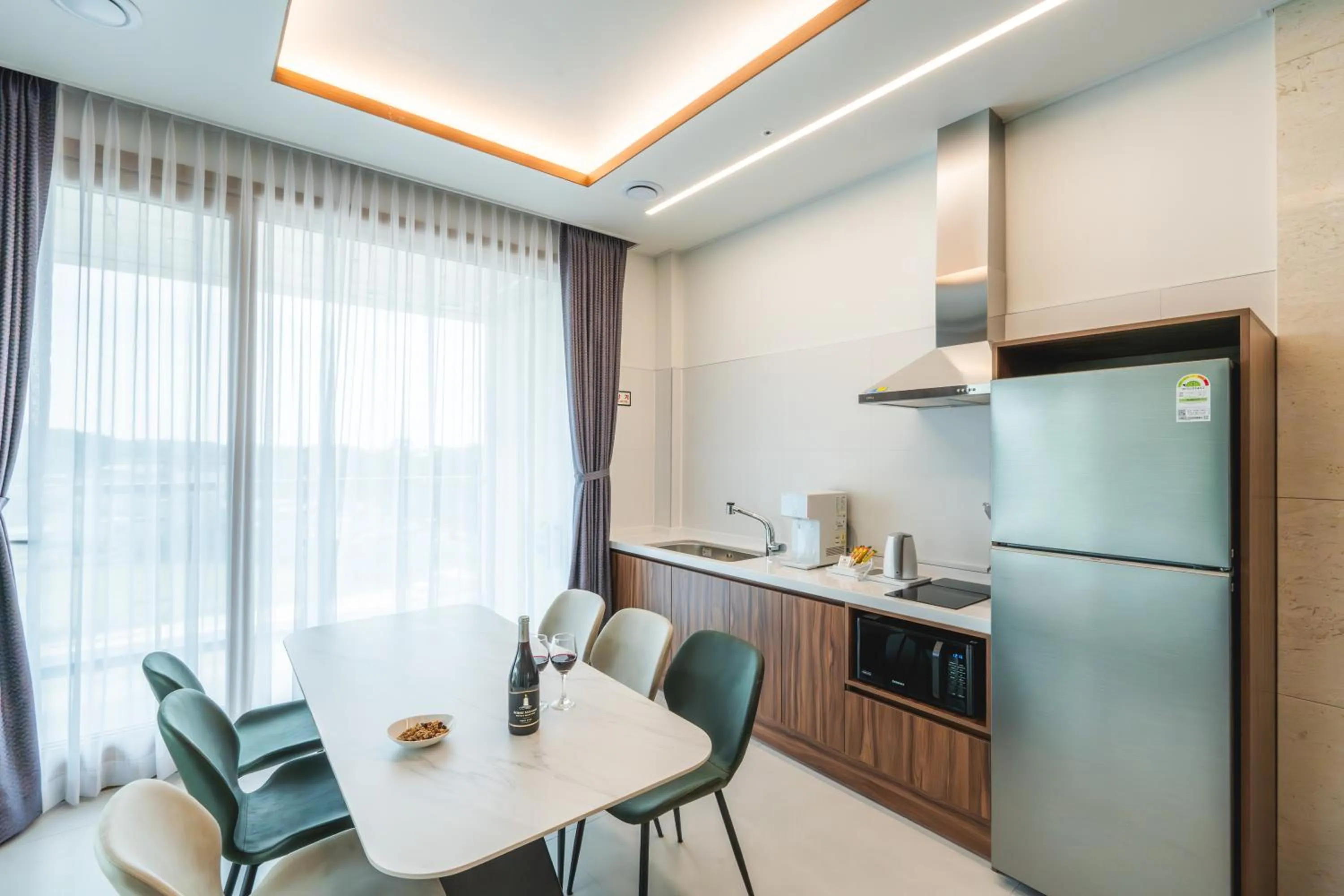 Dining area in Dongho Beach Hotel