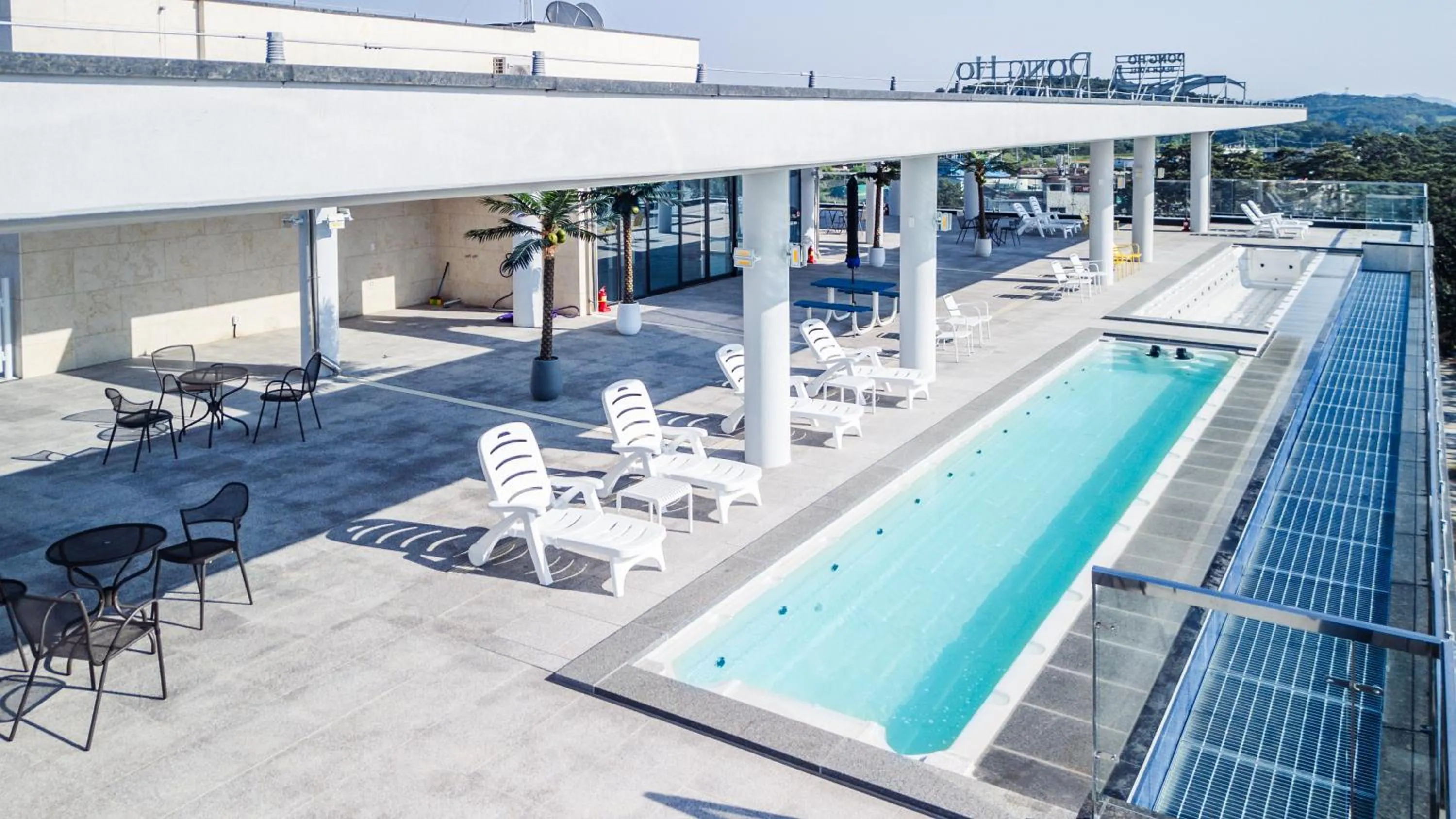 Pool view in Dongho Beach Hotel