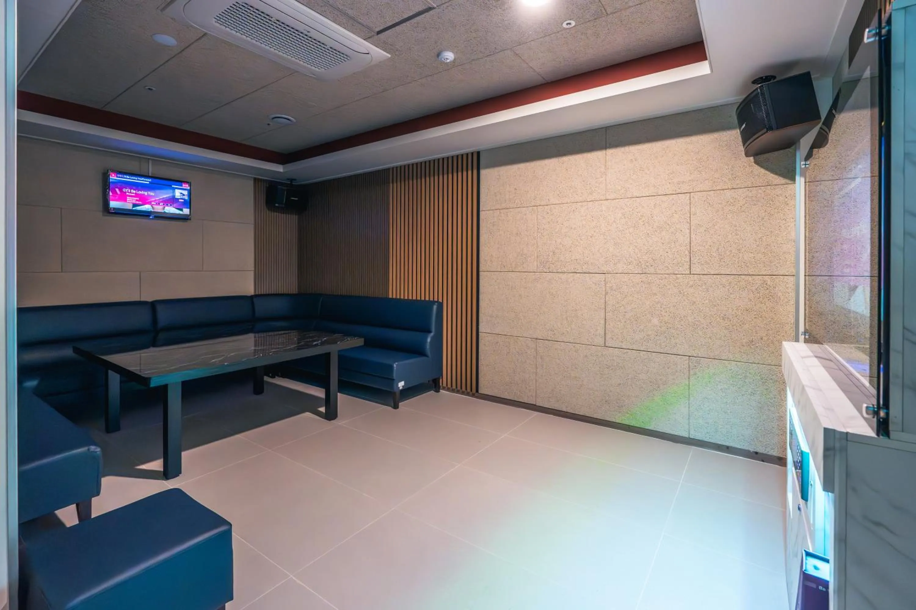 Karaoke in Dongho Beach Hotel