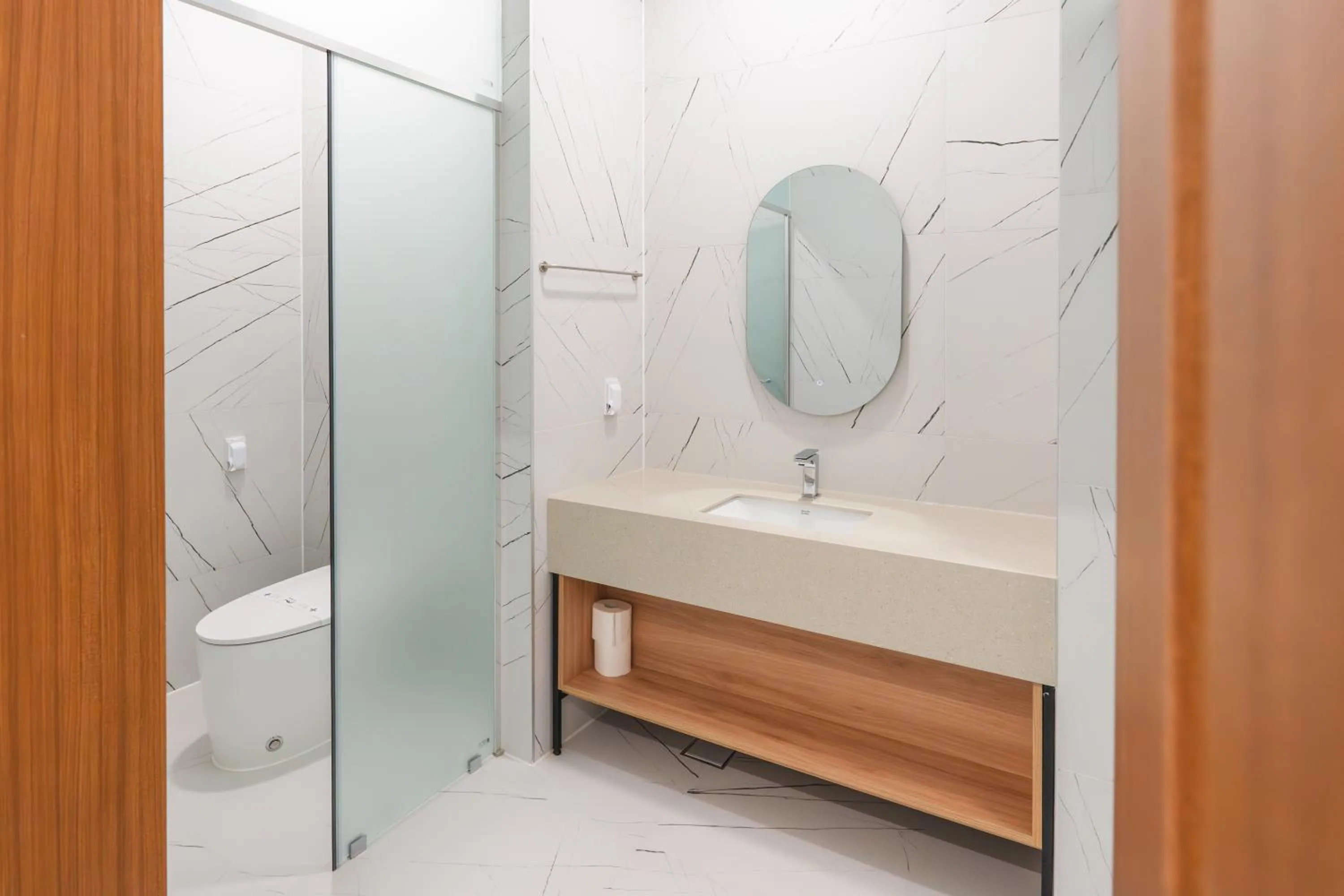 Shower in Dongho Beach Hotel