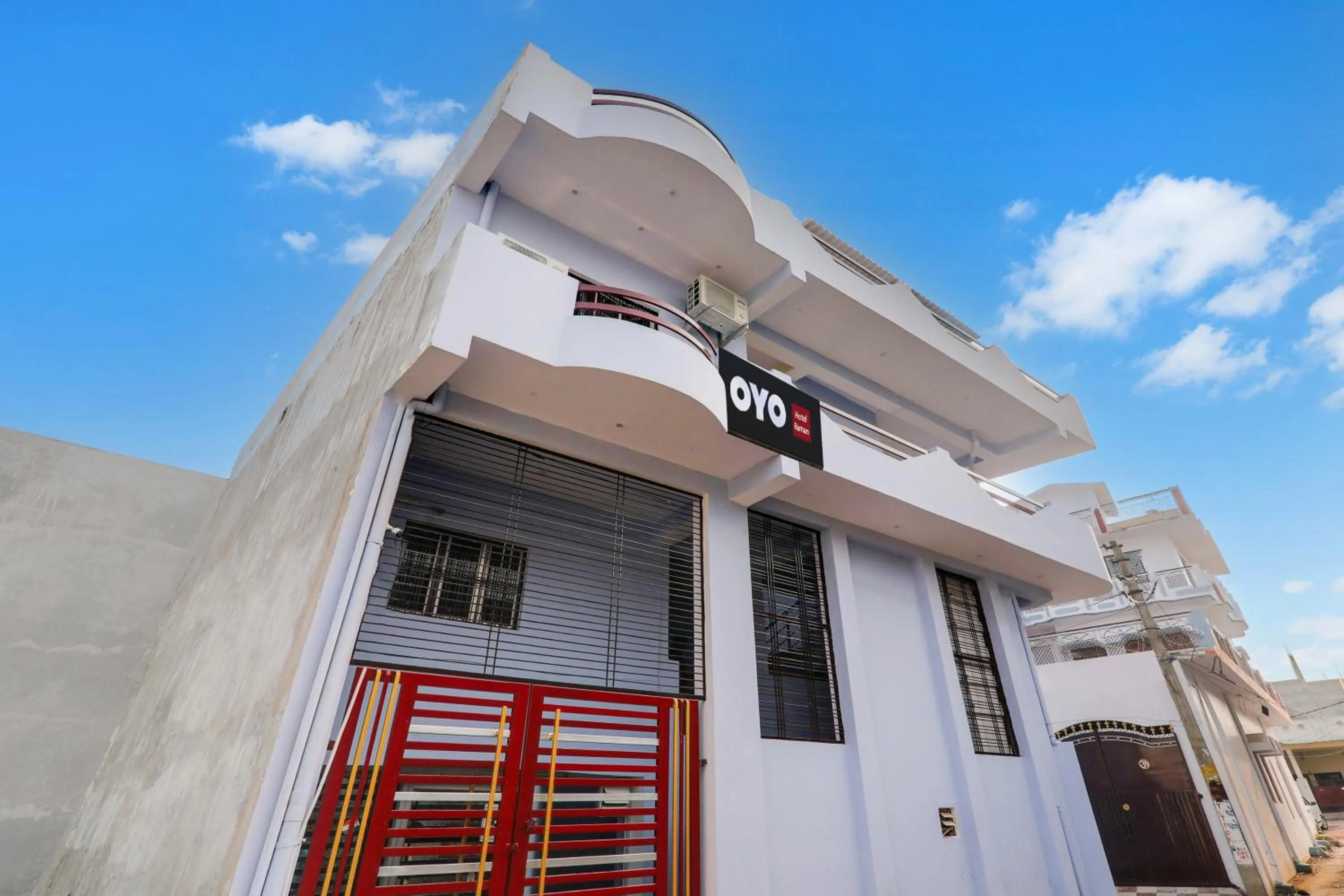Facade/entrance in Hotel O Ramam