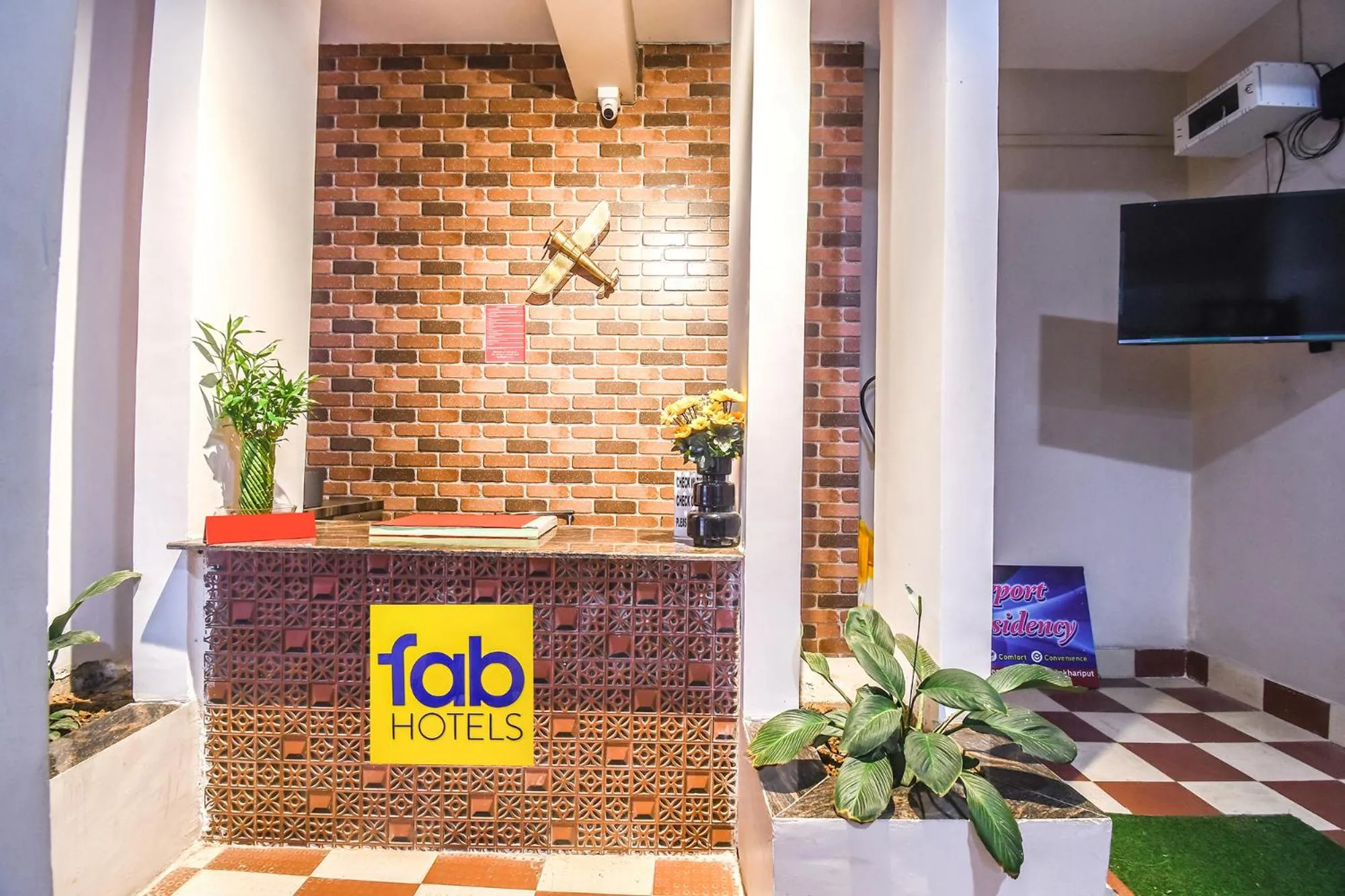 Lobby or reception in FabHotel Airport Residency I - Nr Bhubaneswar Airport