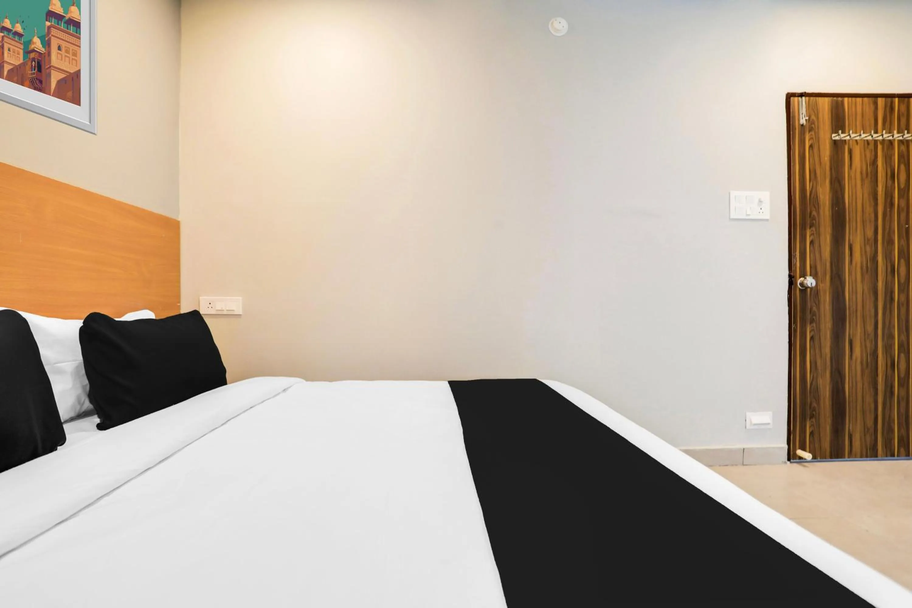 Bedroom, Bed in Super Collection O RBS ECIL