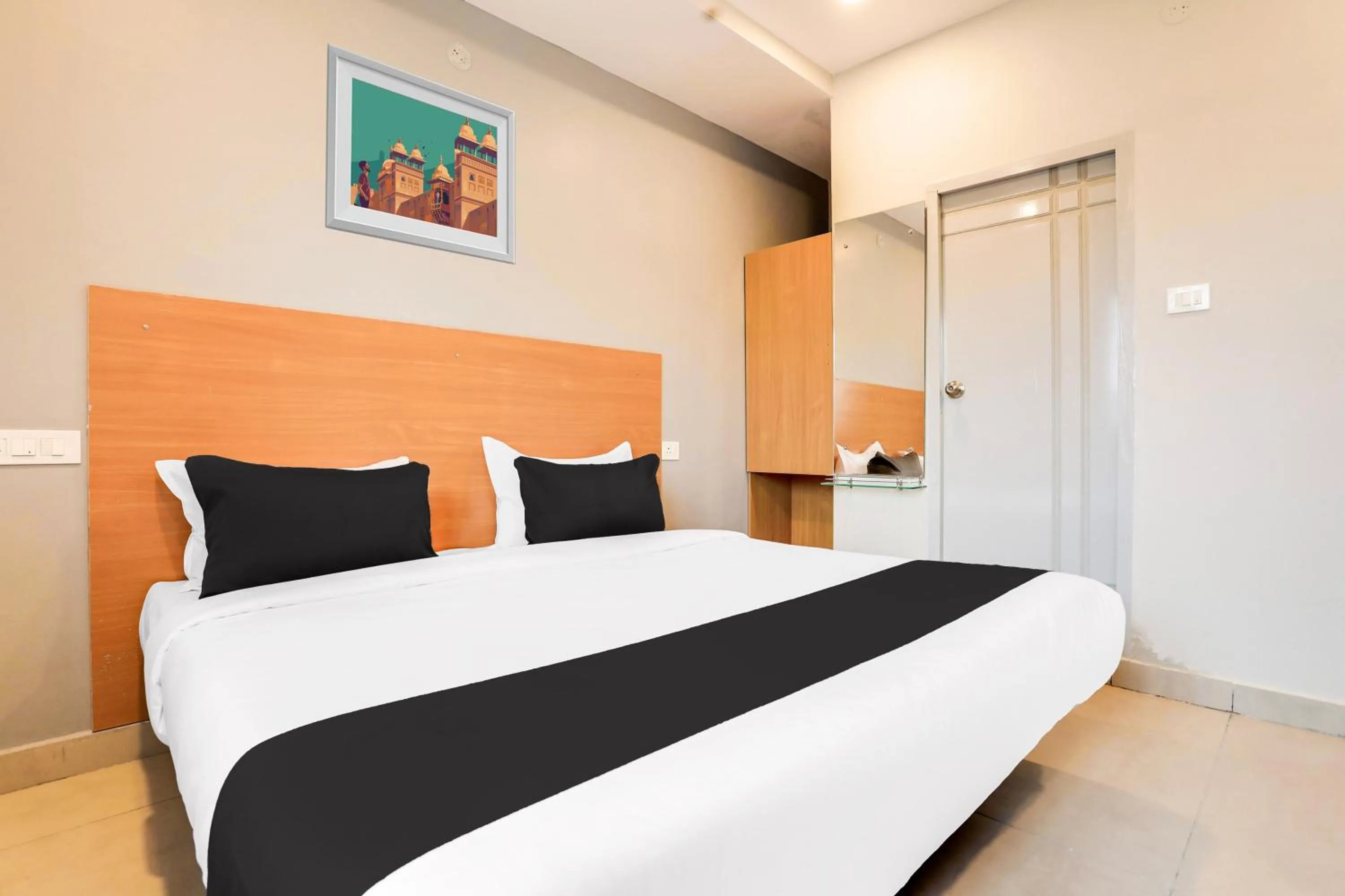 Bedroom, Bed in Super Collection O RBS ECIL