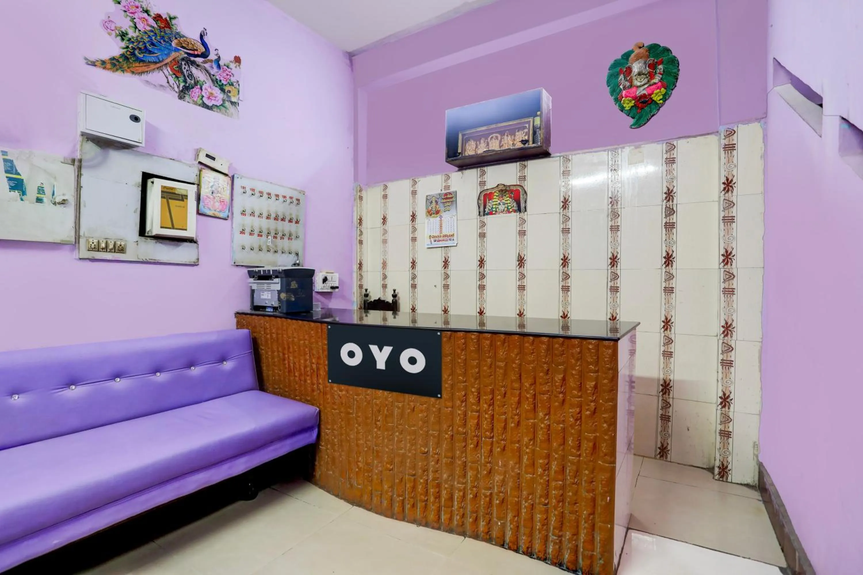 SPOT ON SRI KARTHIK GRAND INN