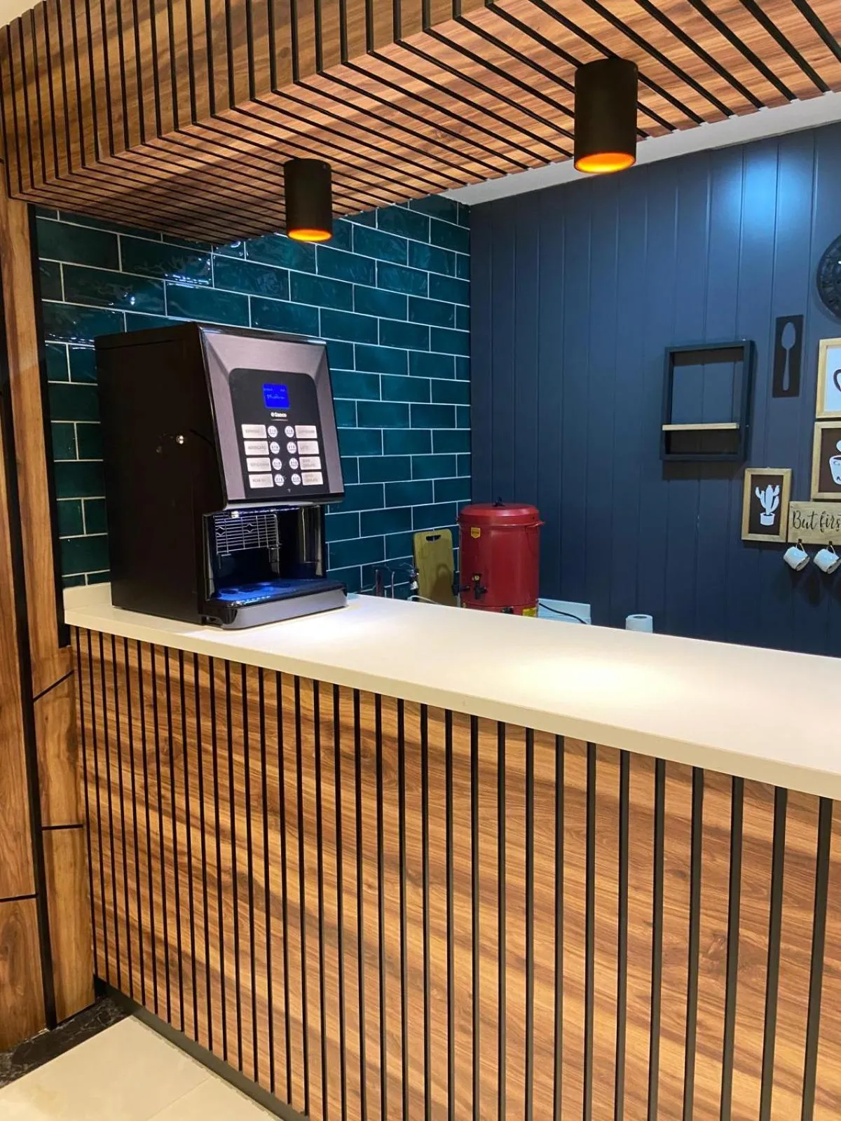 Lobby or reception in Visse Hotel