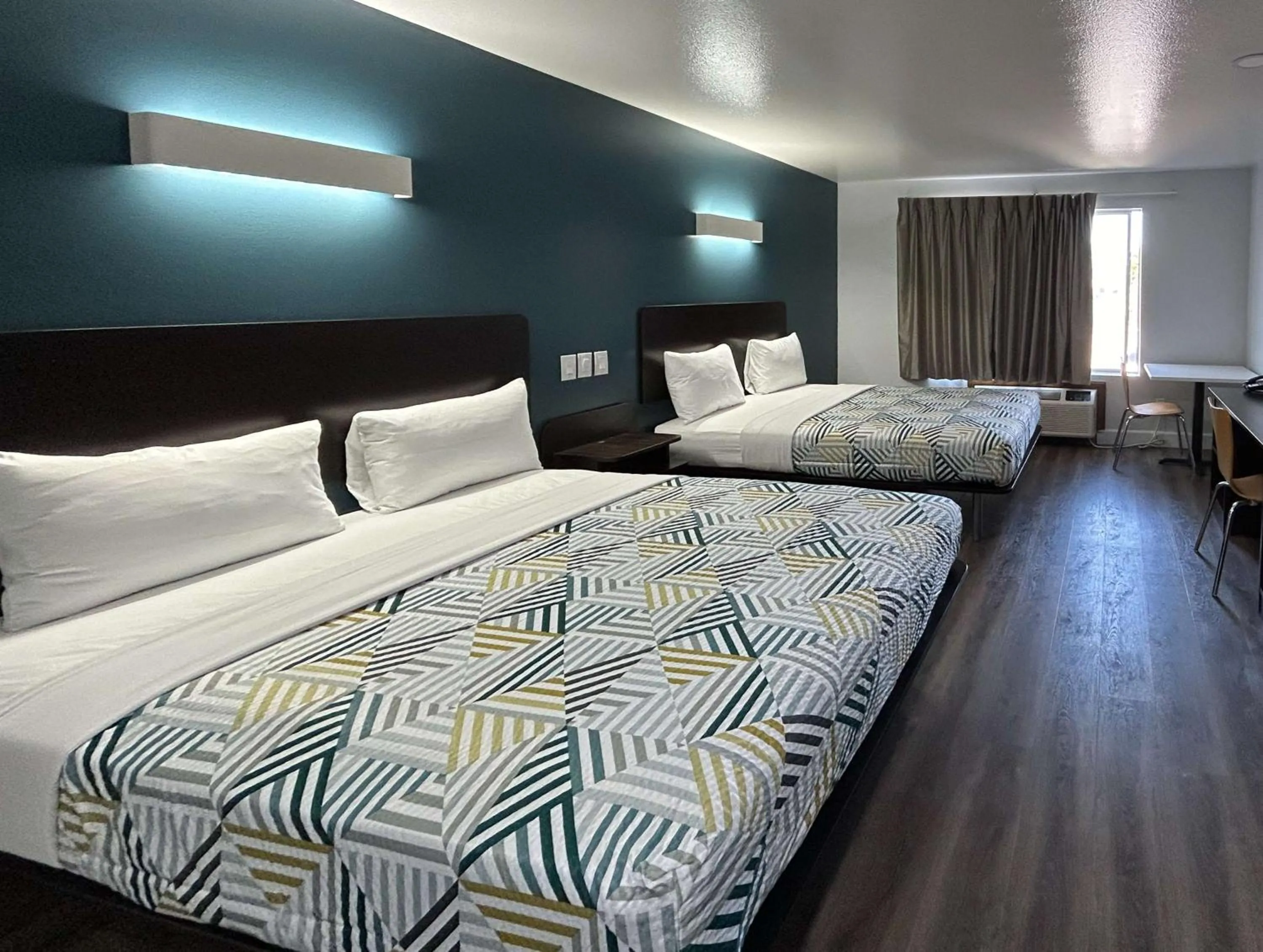 Photo of the whole room, Bed in Studio 6 Suites Hesperia, CA West Main Street I 15