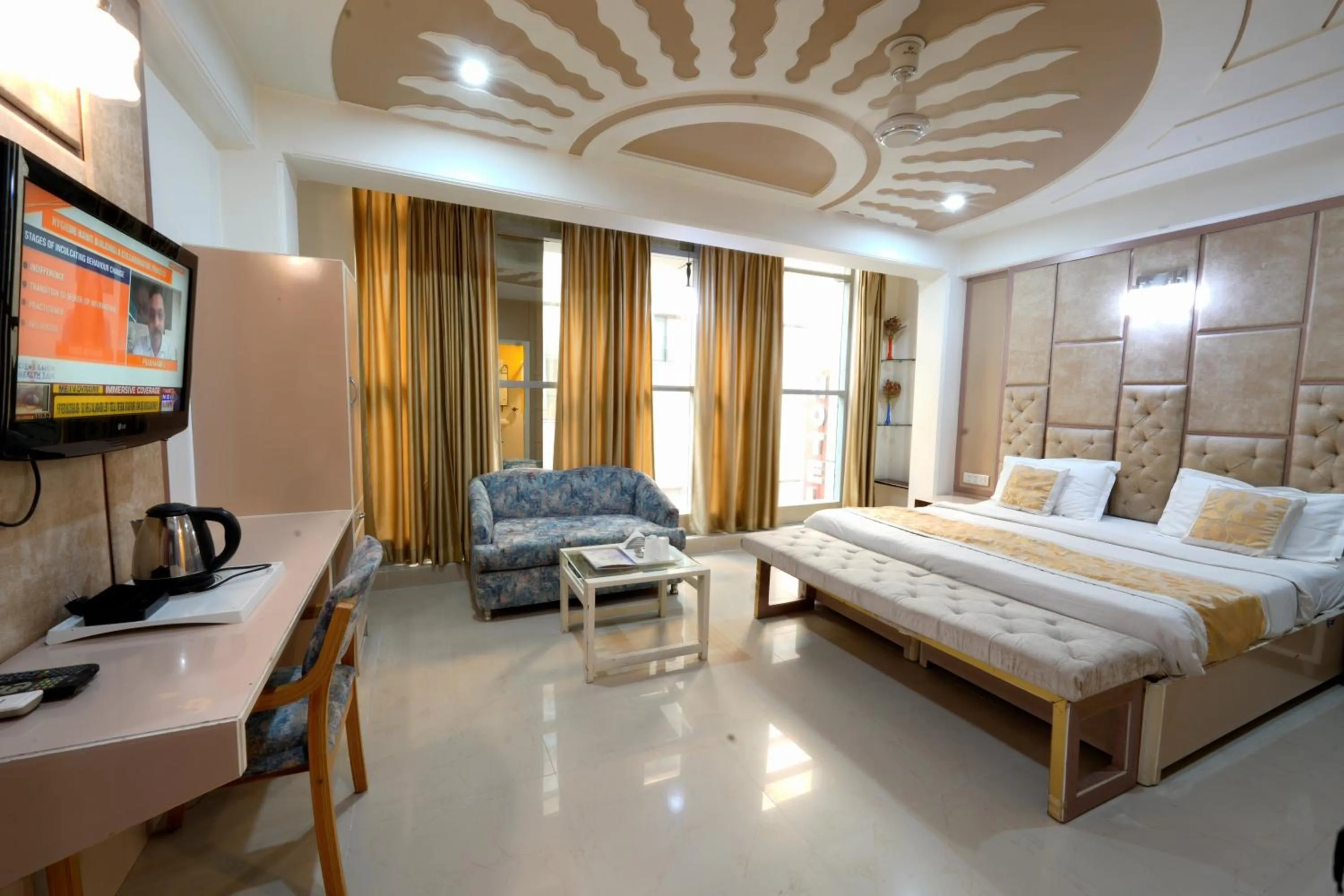 TV and multimedia, Bed in Hotel Opera Mahipalpur- Delhi Airport