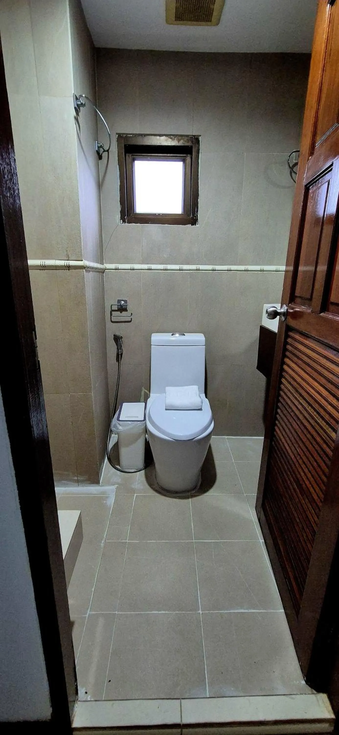 Bathroom in Patong Max Value Hotel