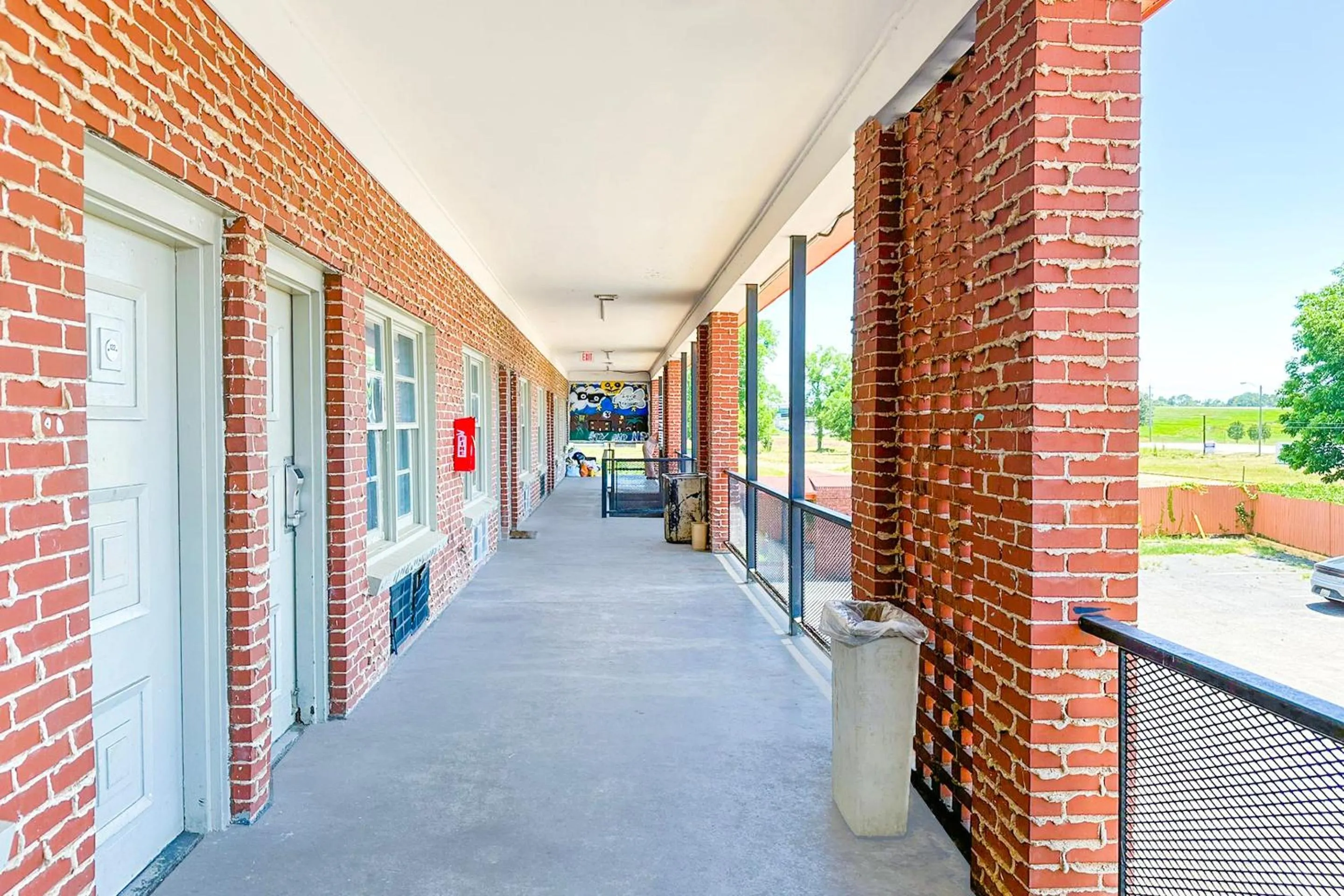 Lobby or reception in Sunrise Inn By OYO Albany