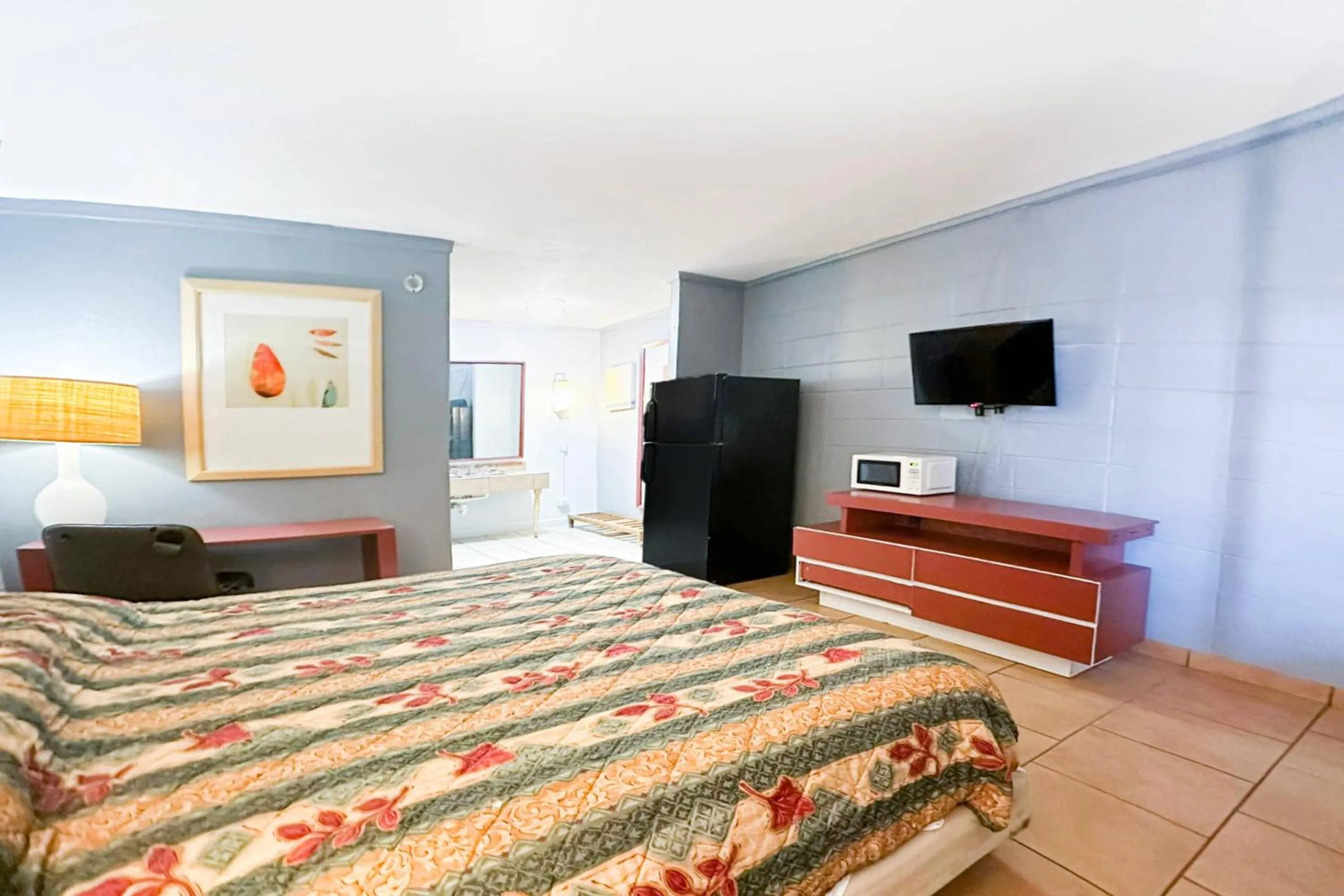 Bedroom, Bed in Sunrise Inn By OYO Albany