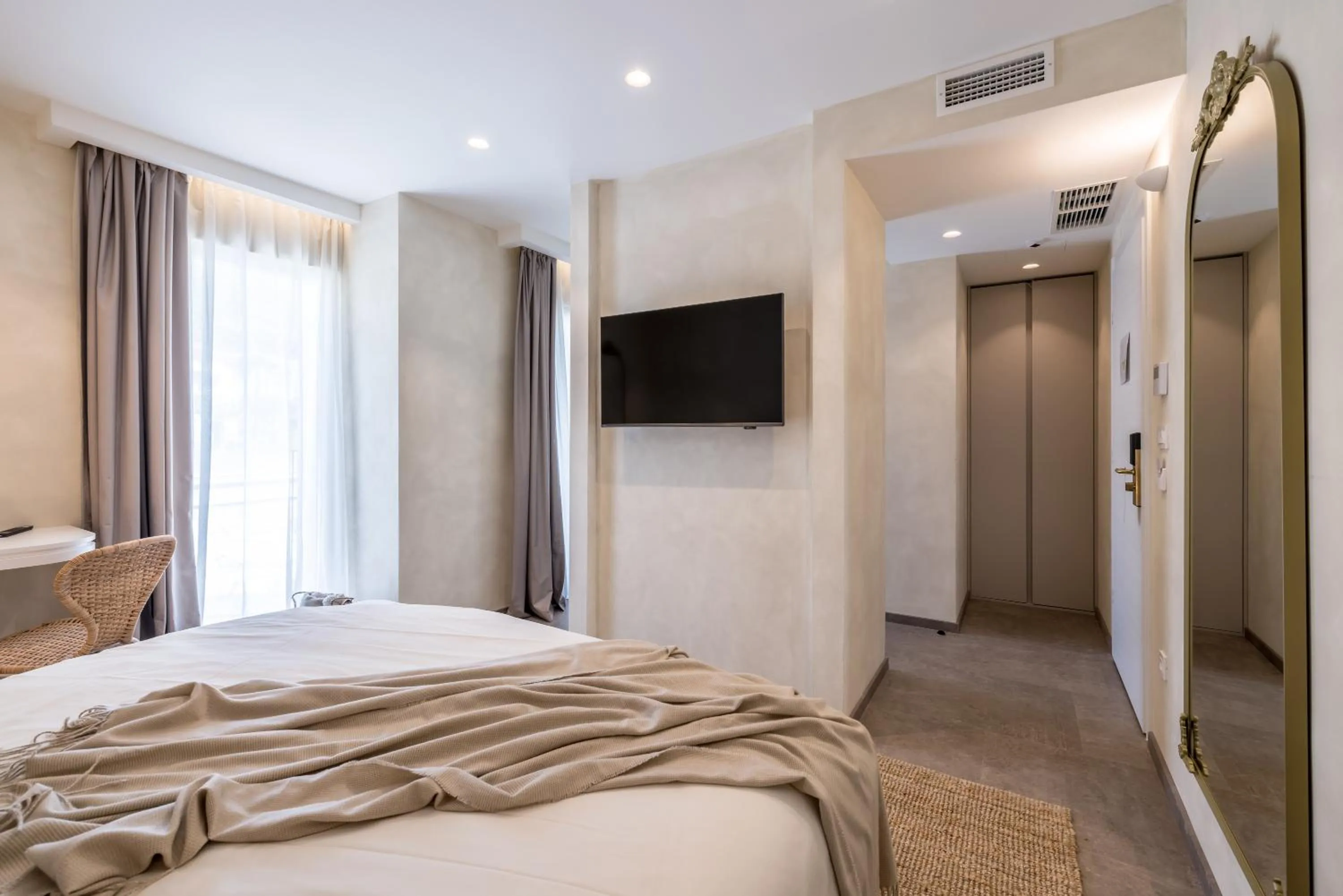 TV and multimedia, Bed in Hotel Aria