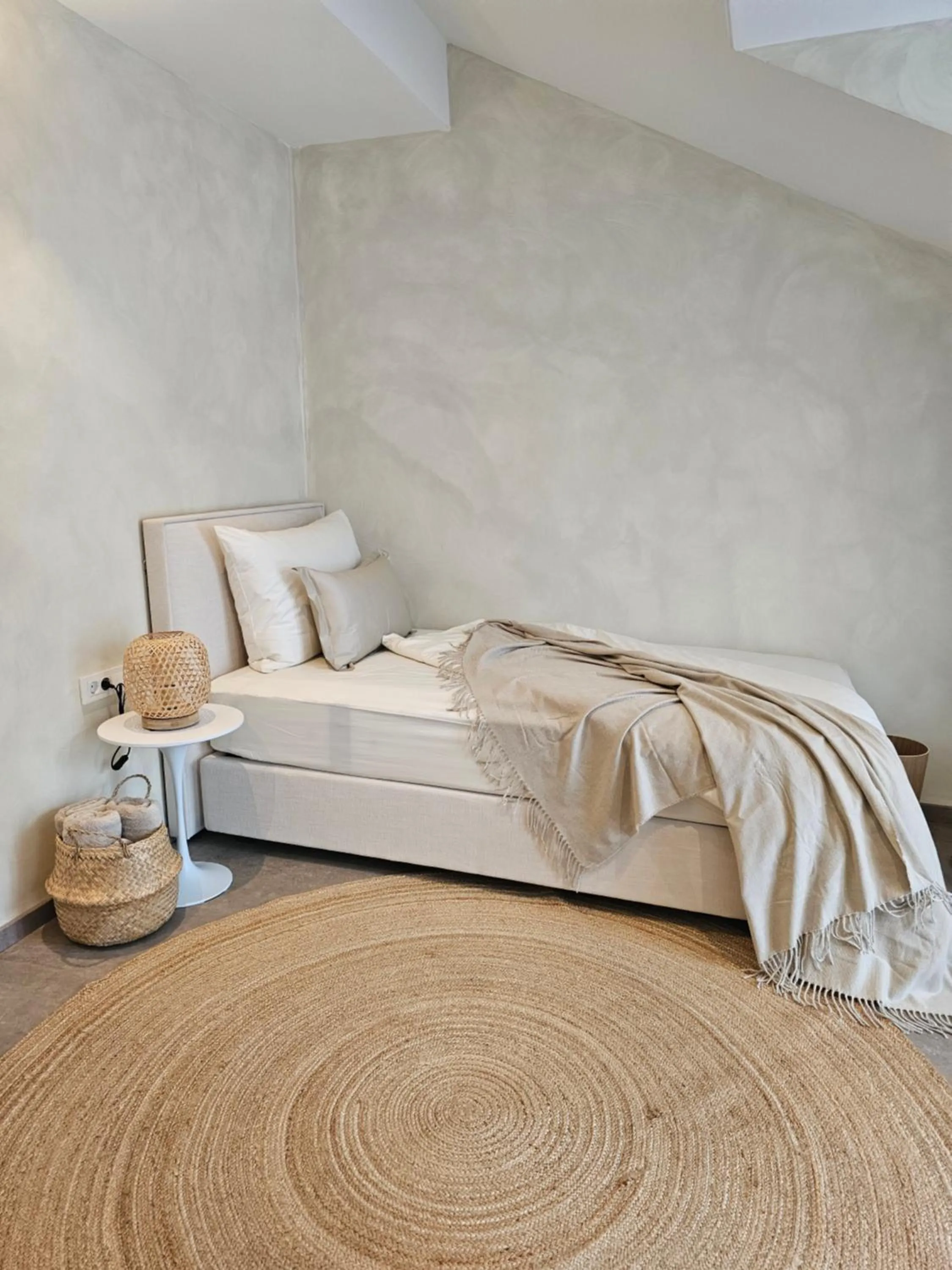 Property building, Bed in Hotel Aria