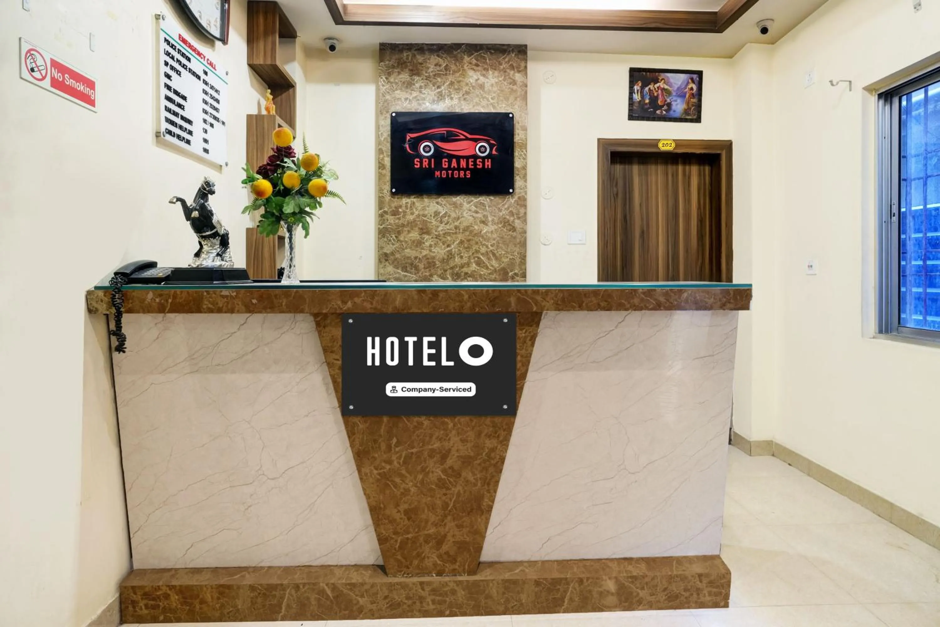 Lobby or reception in Super Hotel O Lalganesh formerly Royal Avenue