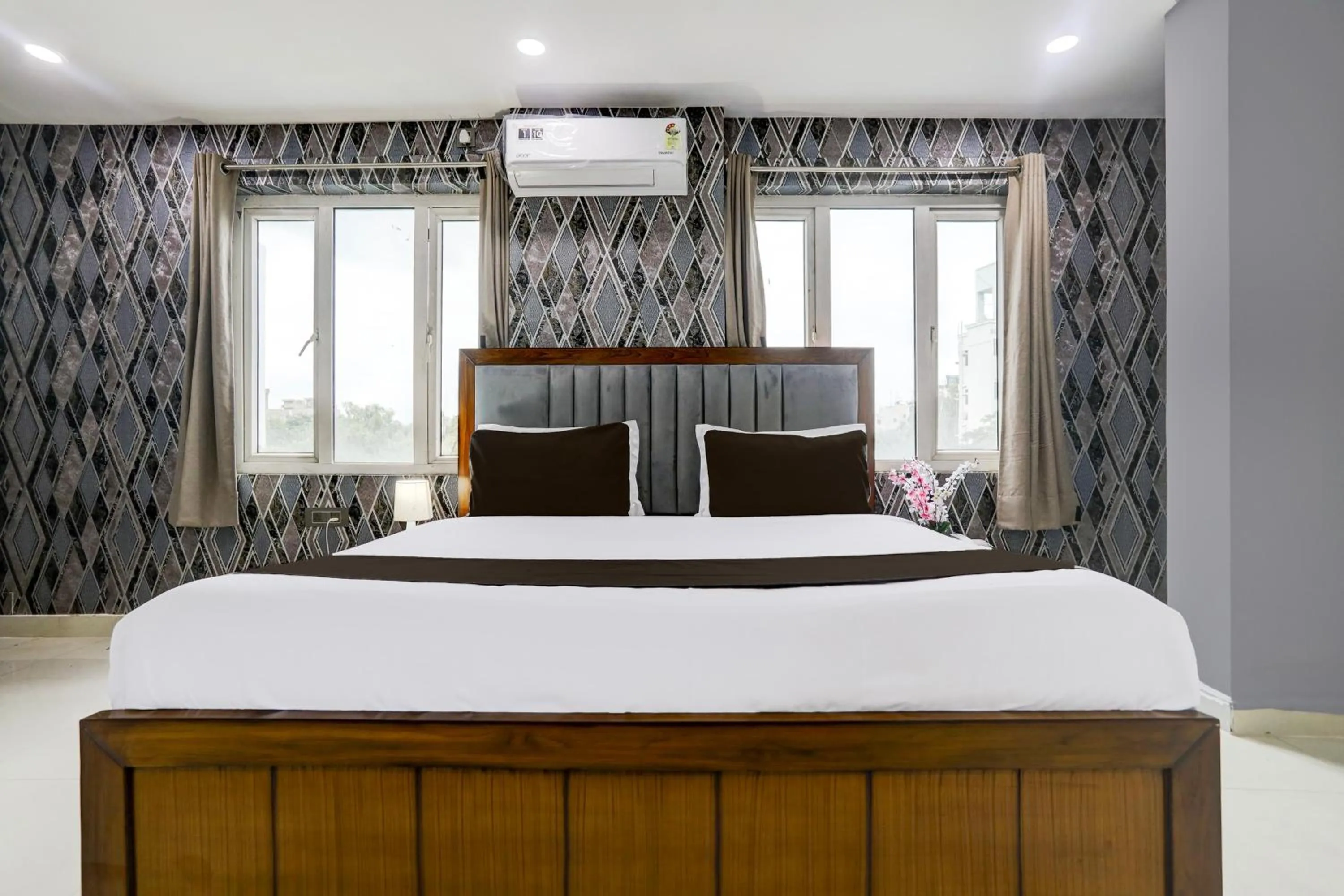 Bedroom, Bed in Townhouse VIP Hills Hitech City