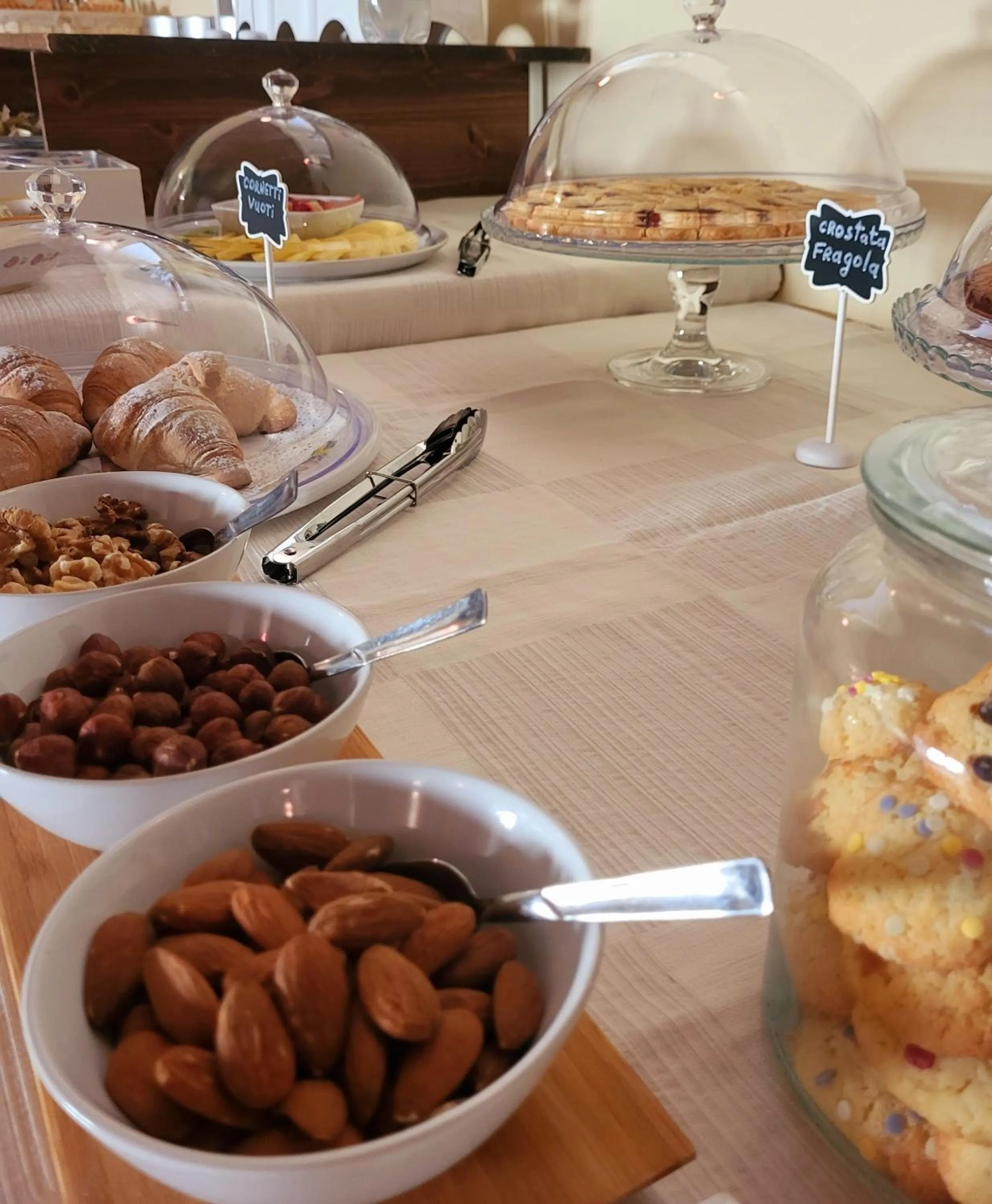 Continental breakfast in Hotel Federico II