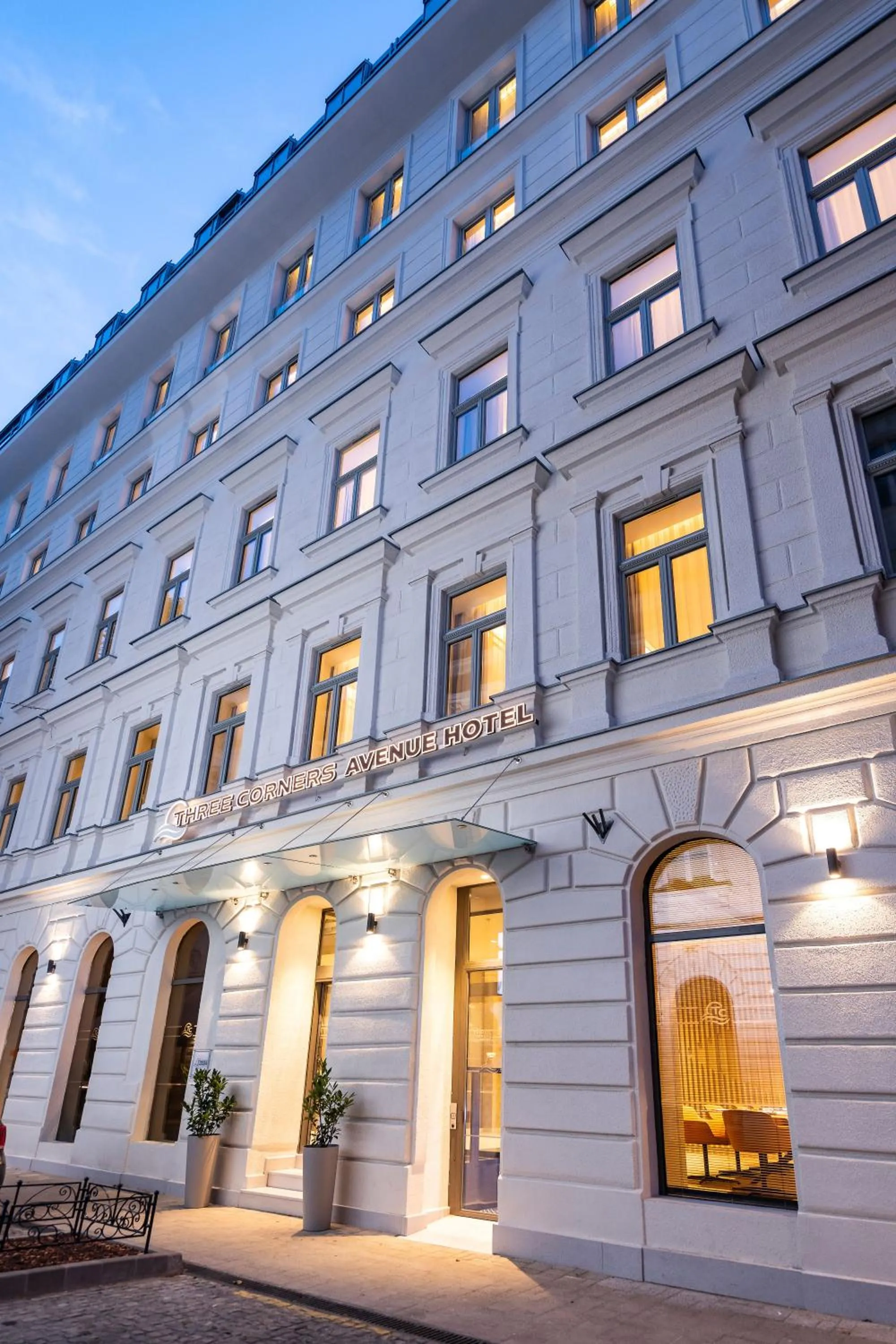 Property building in Three Corners Avenue Hotel