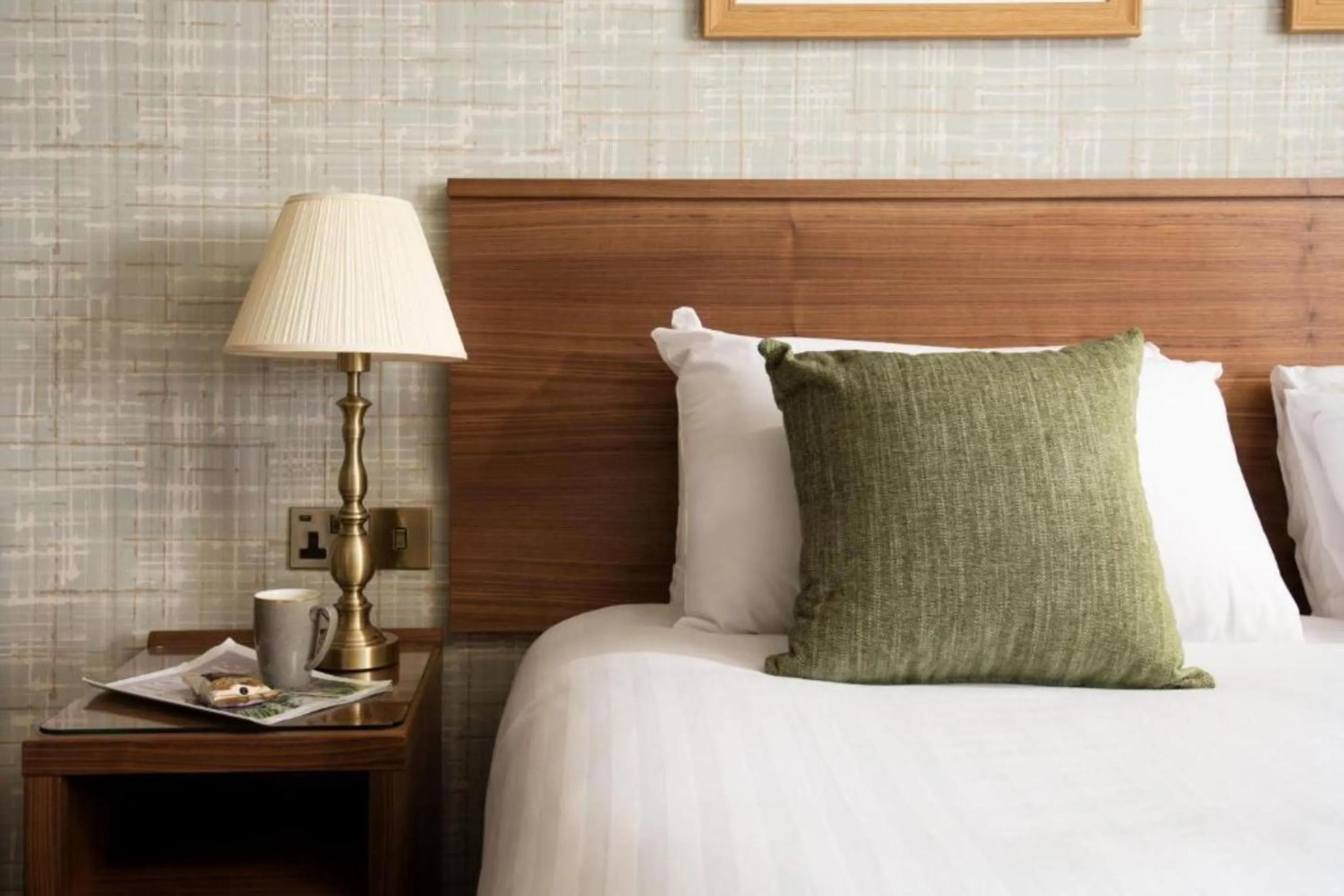 Bed in Windermere Rooms at The Wateredge Inn