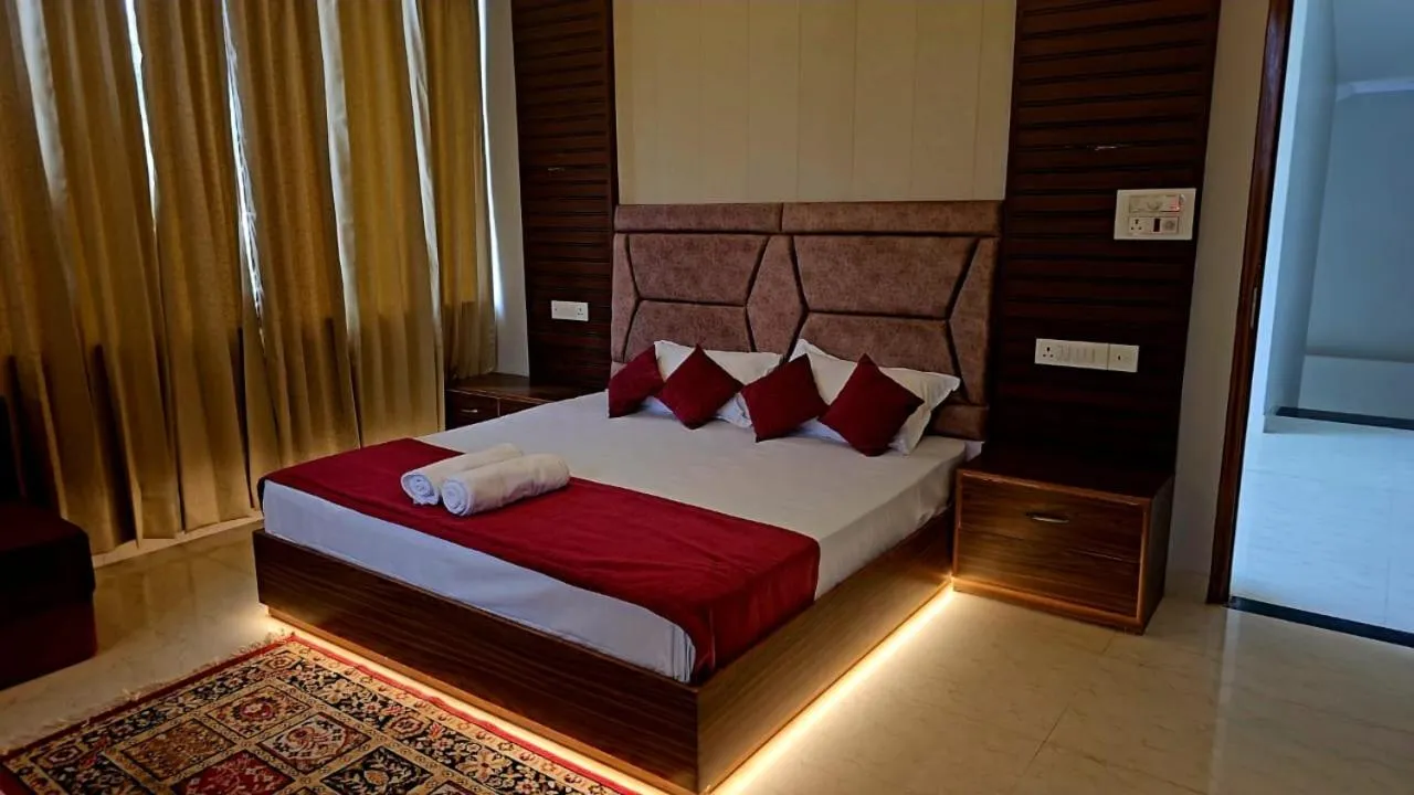 R Narayan pleasant Inn hotel