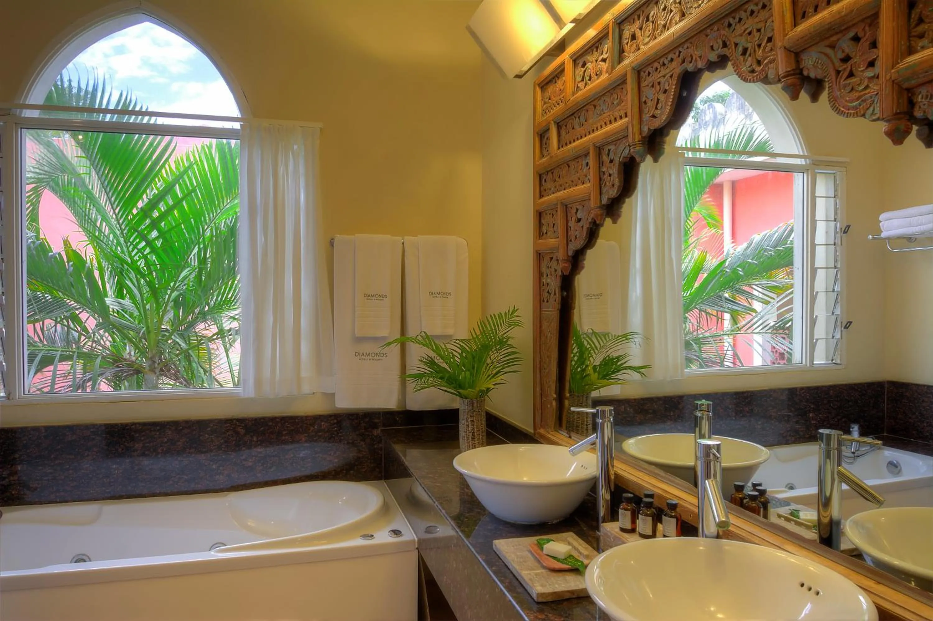 Bathroom in Diamonds Malindi
