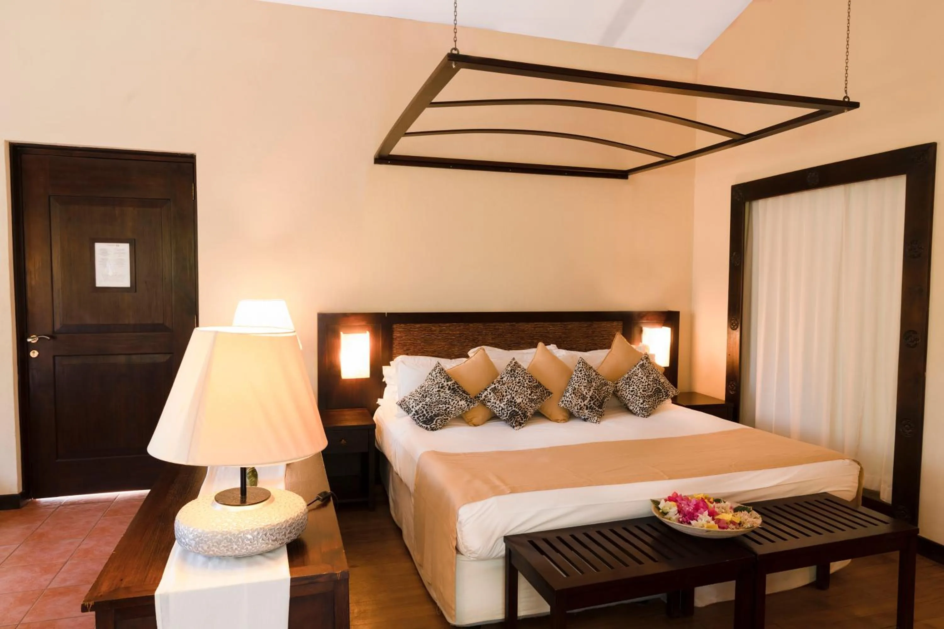 Bed in Diamonds Malindi