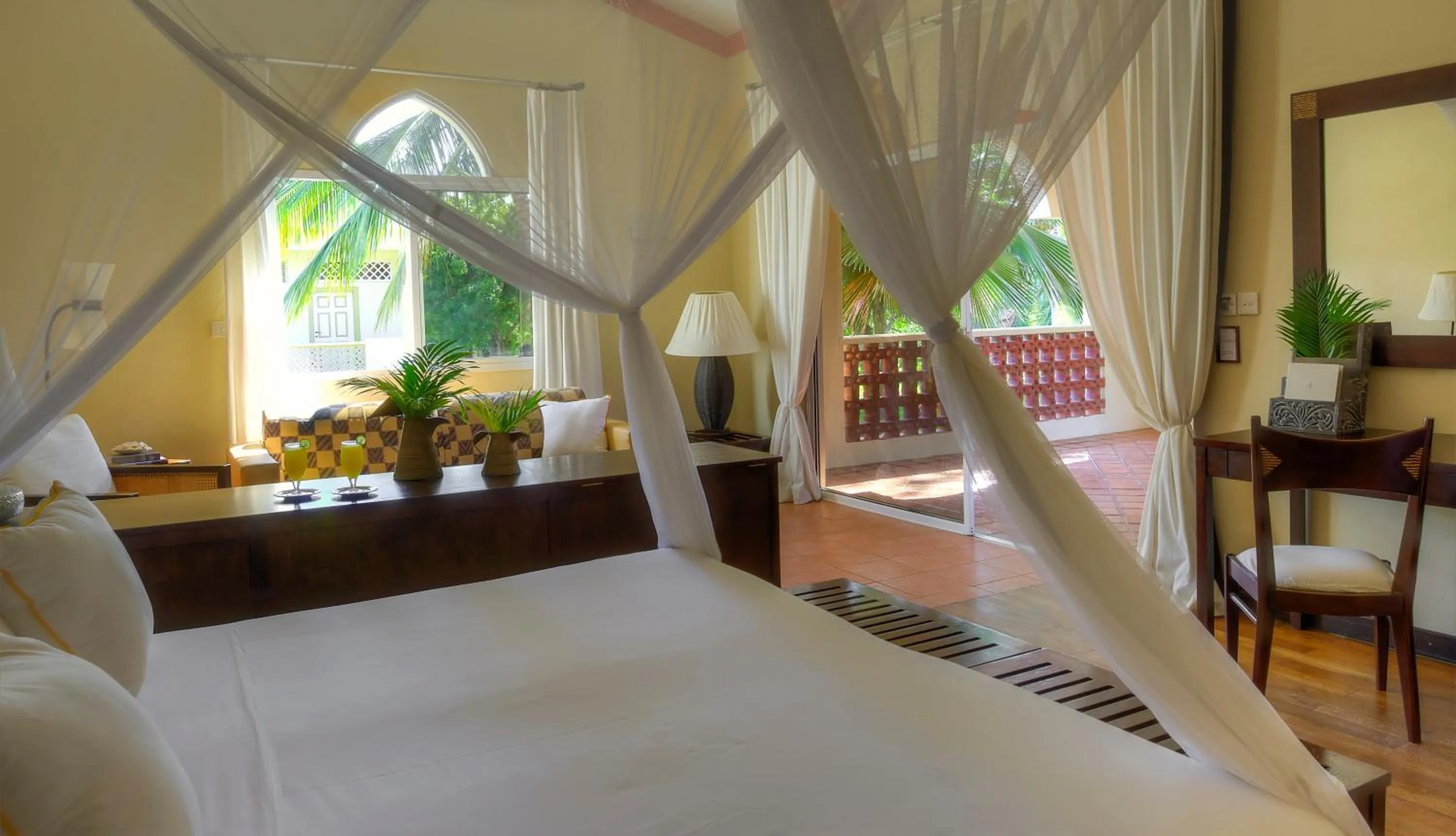 Bed in Diamonds Malindi