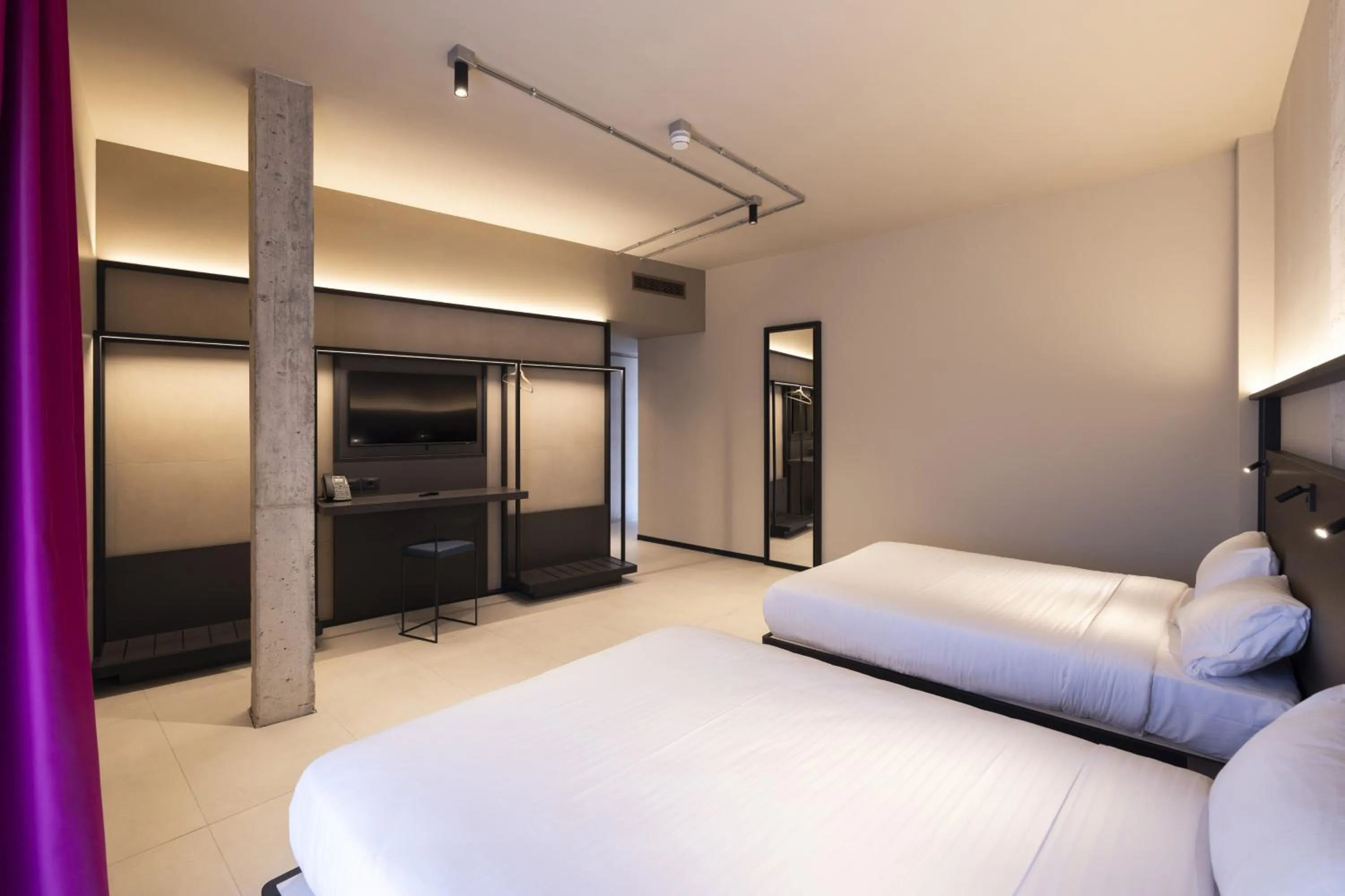 Bedroom, Bed in Joy 124 Hotel Milano