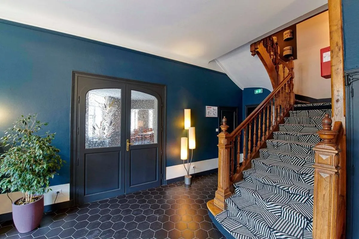 Lobby or reception in Hôtel de France - Beaune