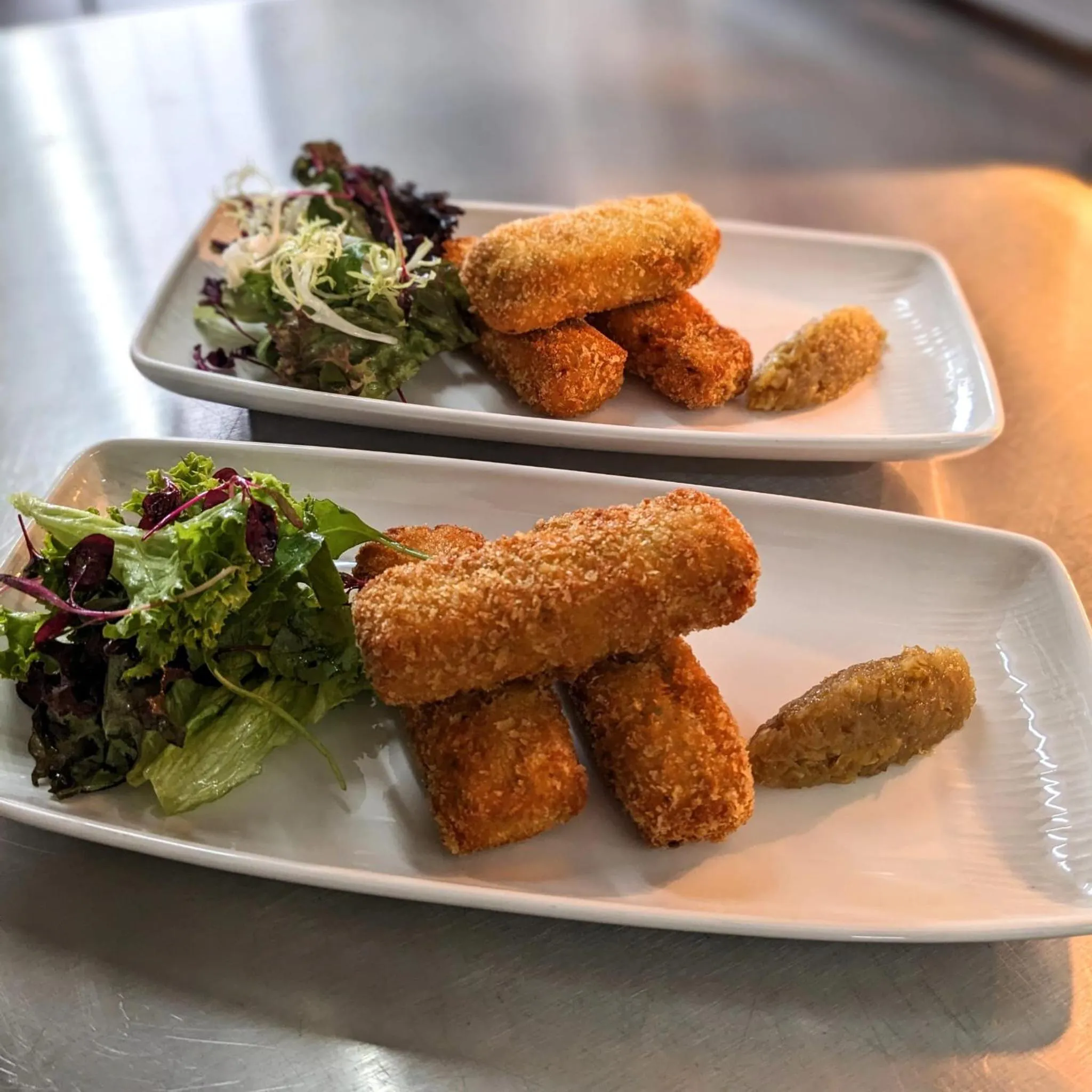 Food and drinks in The Castle Coaching Inn