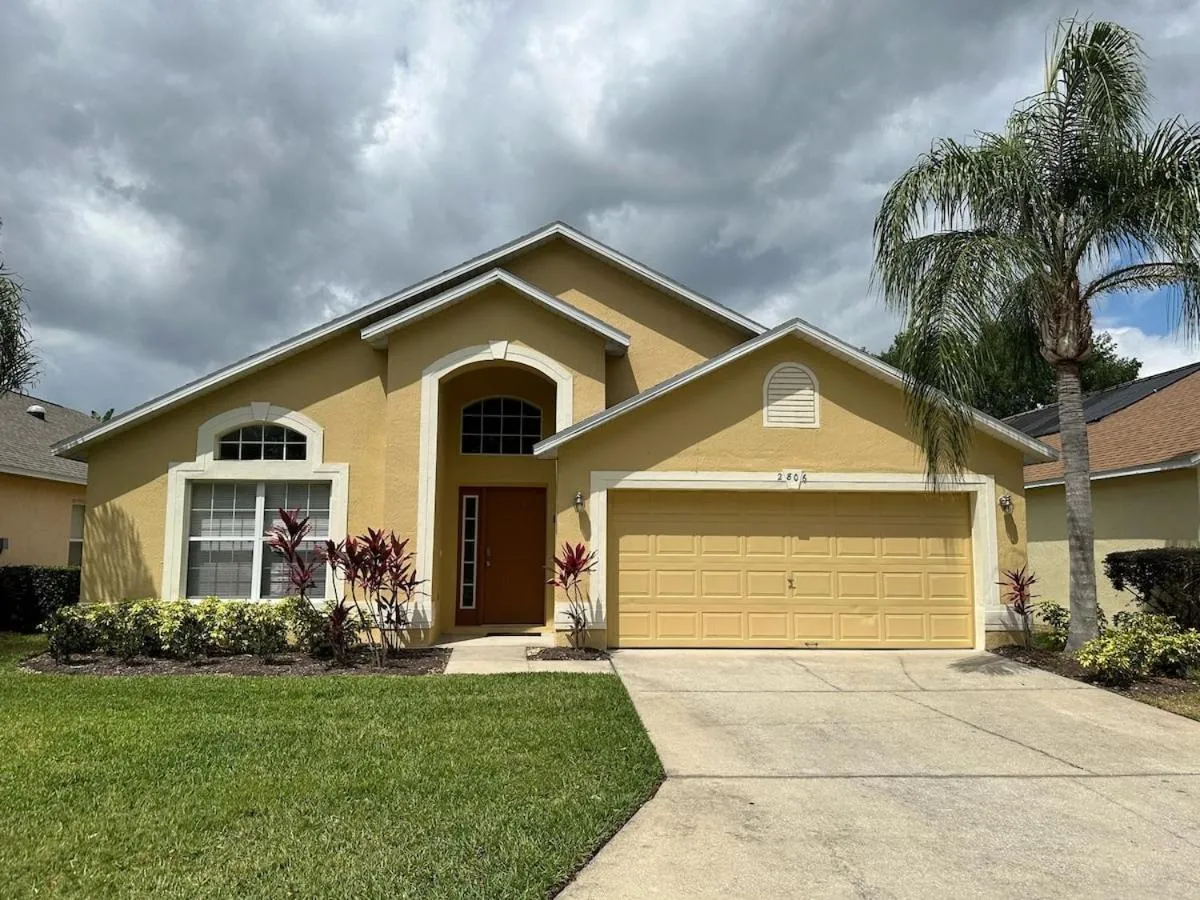 Beautiful Villa Near Disney Private Pool